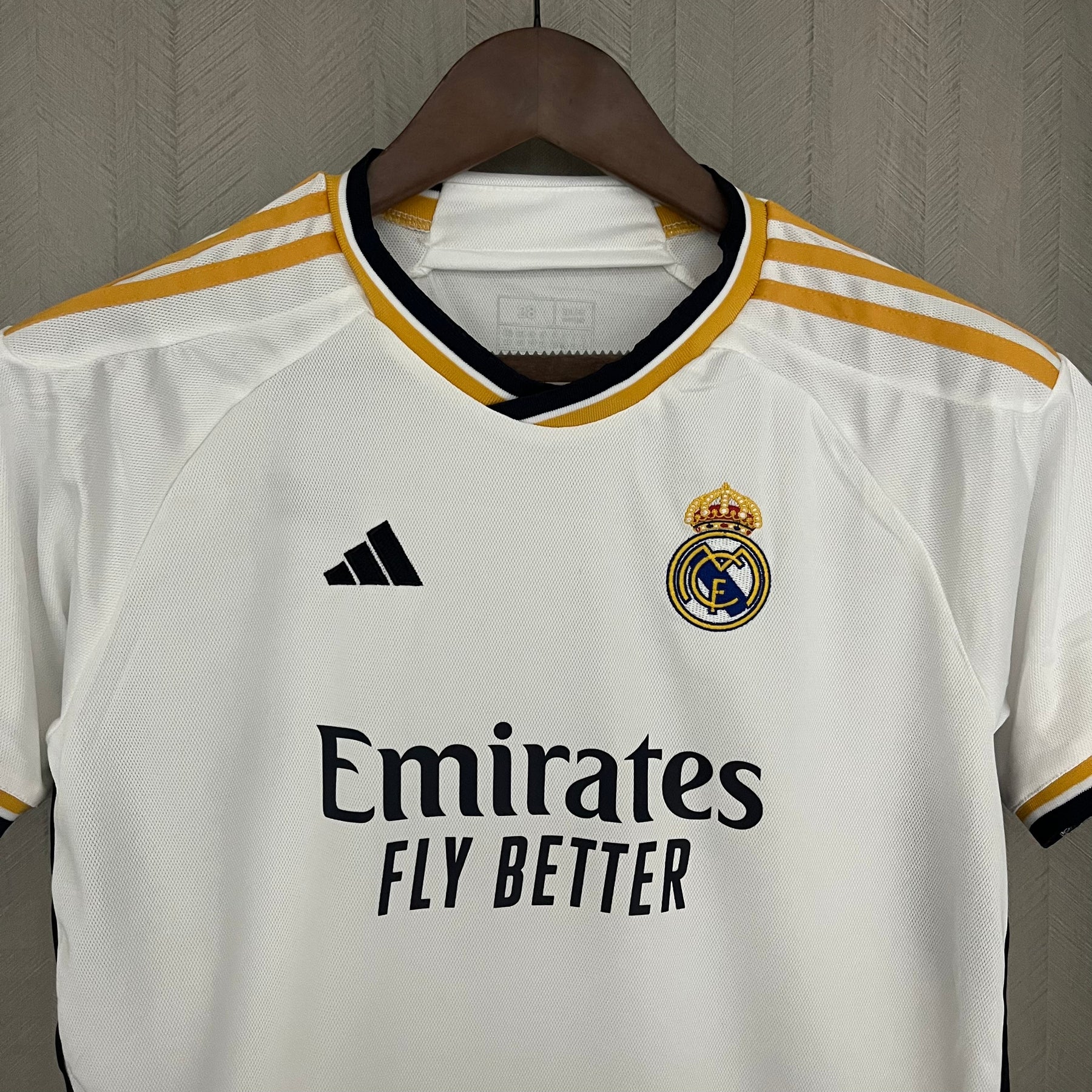 KIT INFANTIL REAL MADRID HOME 23/24