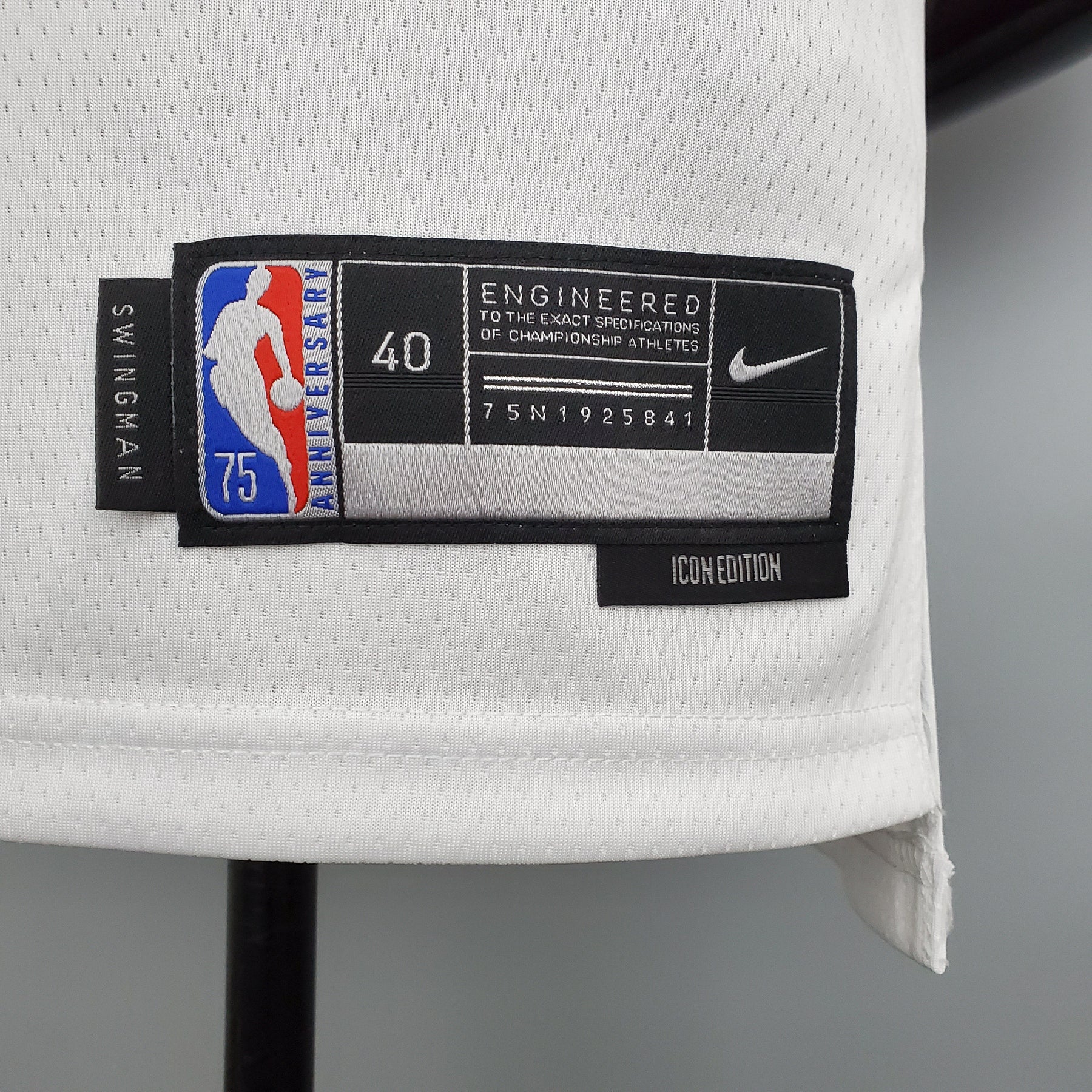 NBA 75TH CHICAGO BULLS WHITE NBA JERSEY