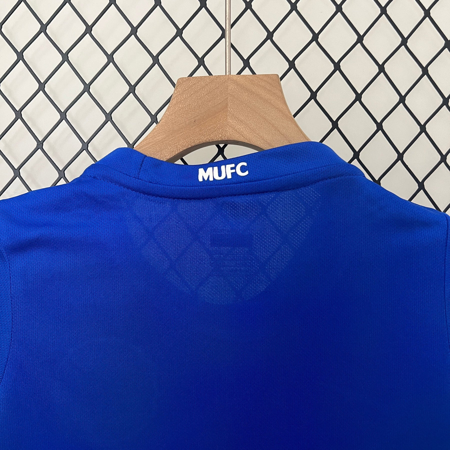 KIT INFANTIL RETRÔ MANCHESTER UNITED BLUE 08/09