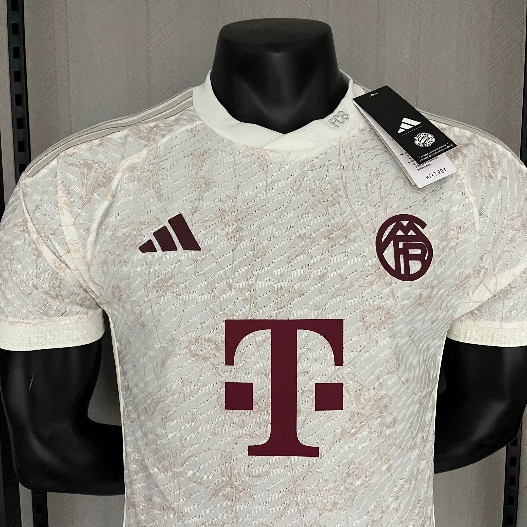 CAMISA BAYERN DE MUNICH VERSÃO JOGADOR THIRD 23/24