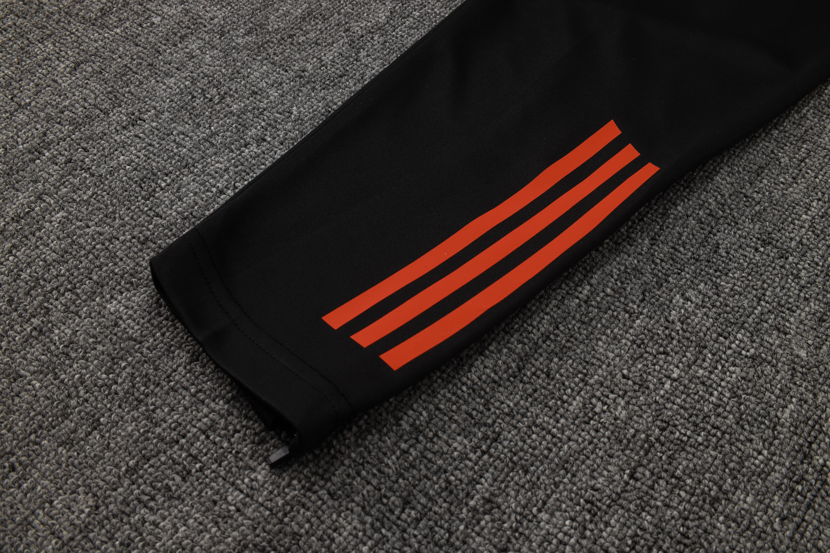 CONJUNTO DE TREINO INTERNACIONAL BLACK 25/26