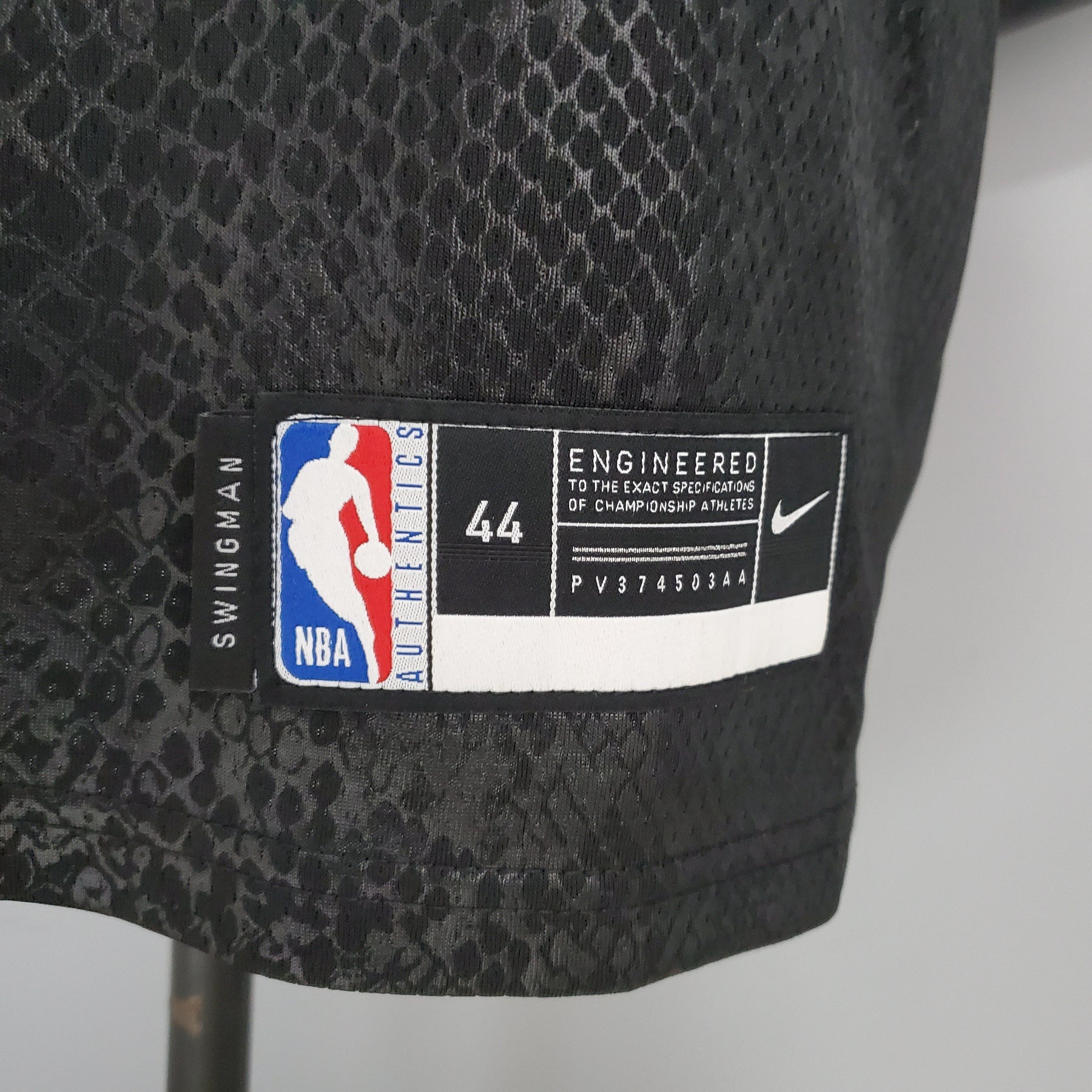 LOS ANGELES LAKERS BLACK MAMBA NBA JERSEY