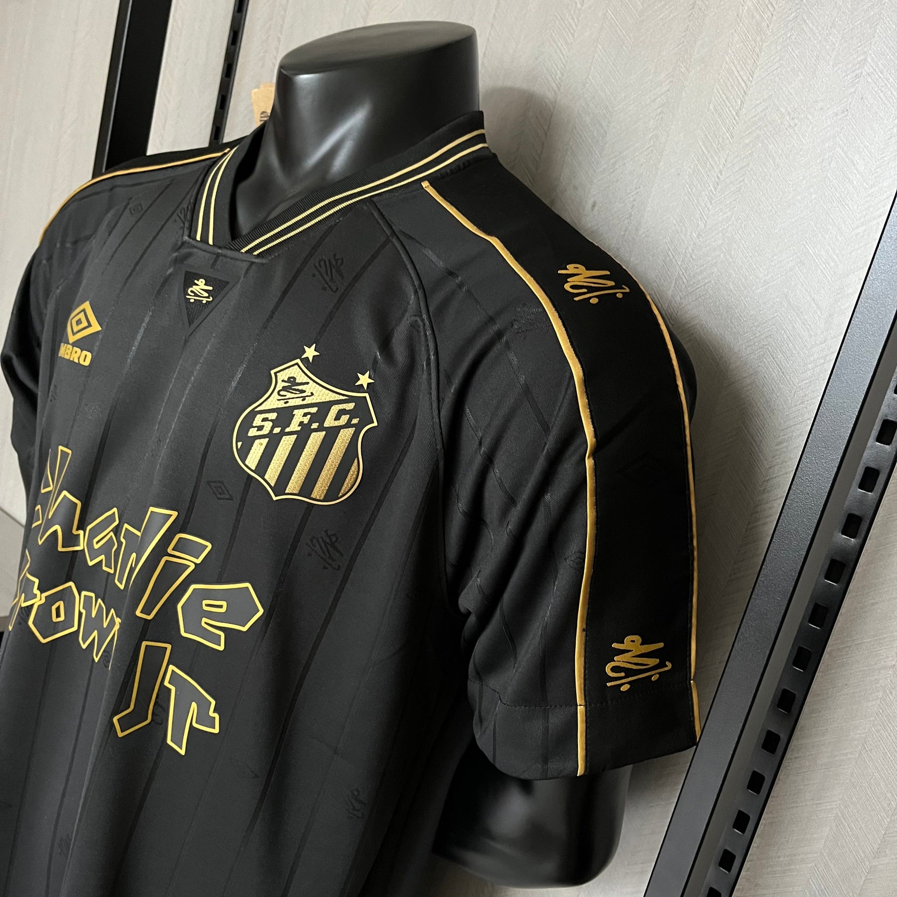 CAMISA SANTOS CHARLIE BROWN JR. 24/25