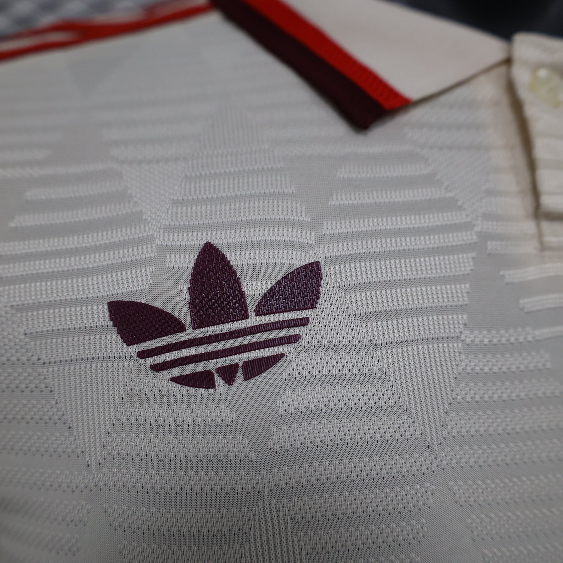 CAMISA BAYERN DE MUNICH VERSÃO JOGADOR THIRD 24/25