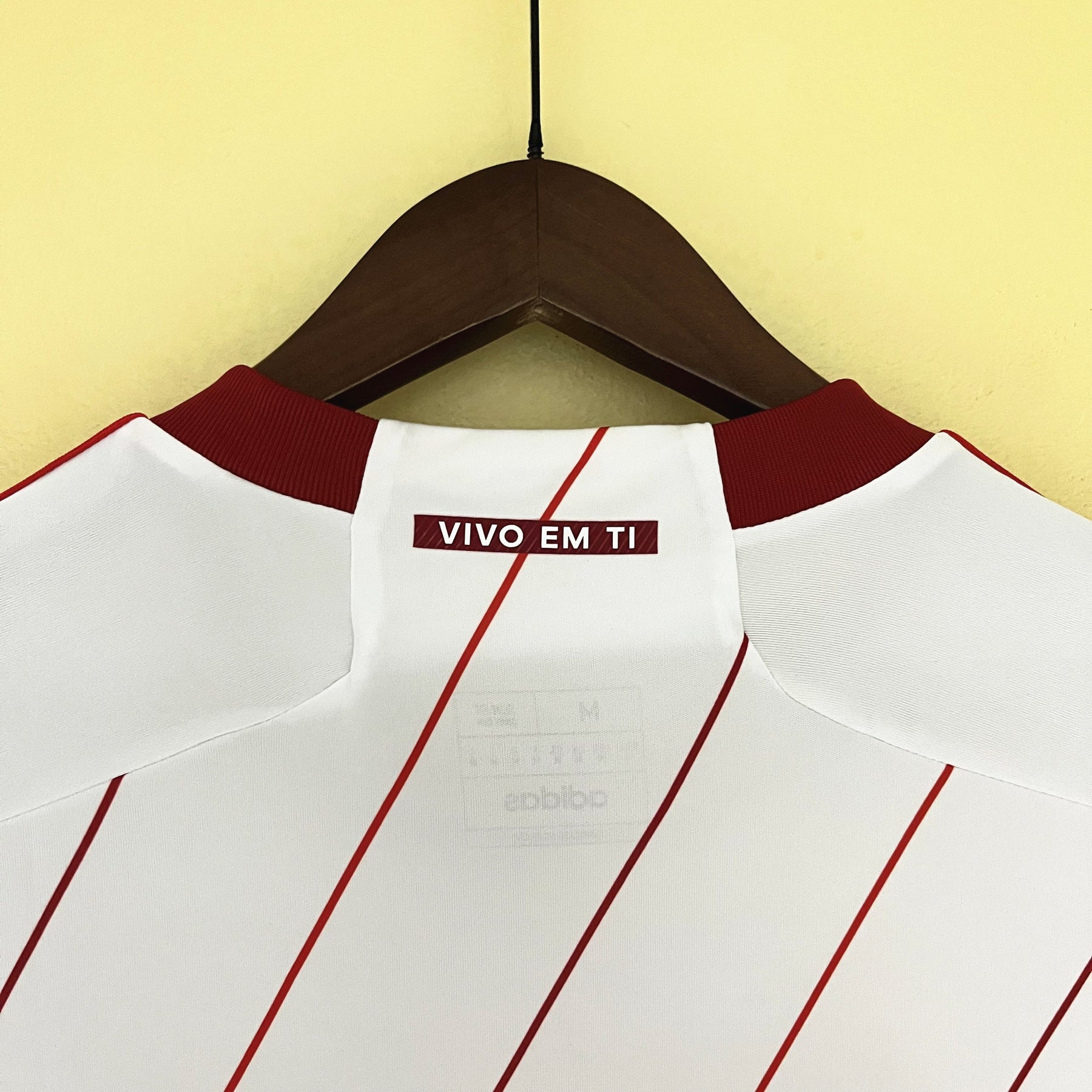 CAMISA INTERNACIONAL FEMININA AWAY 23/24