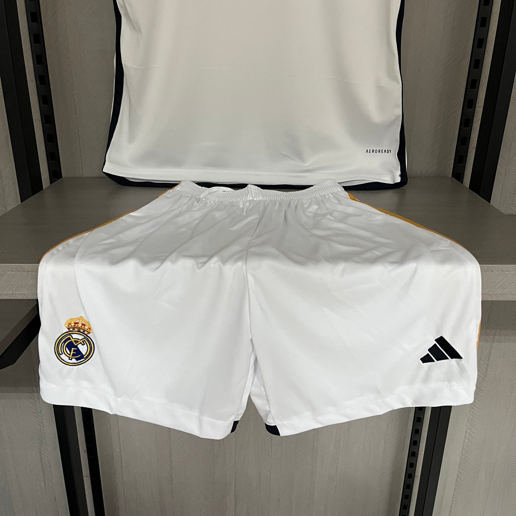 KIT INFANTIL REAL MADRID HOME 23/24