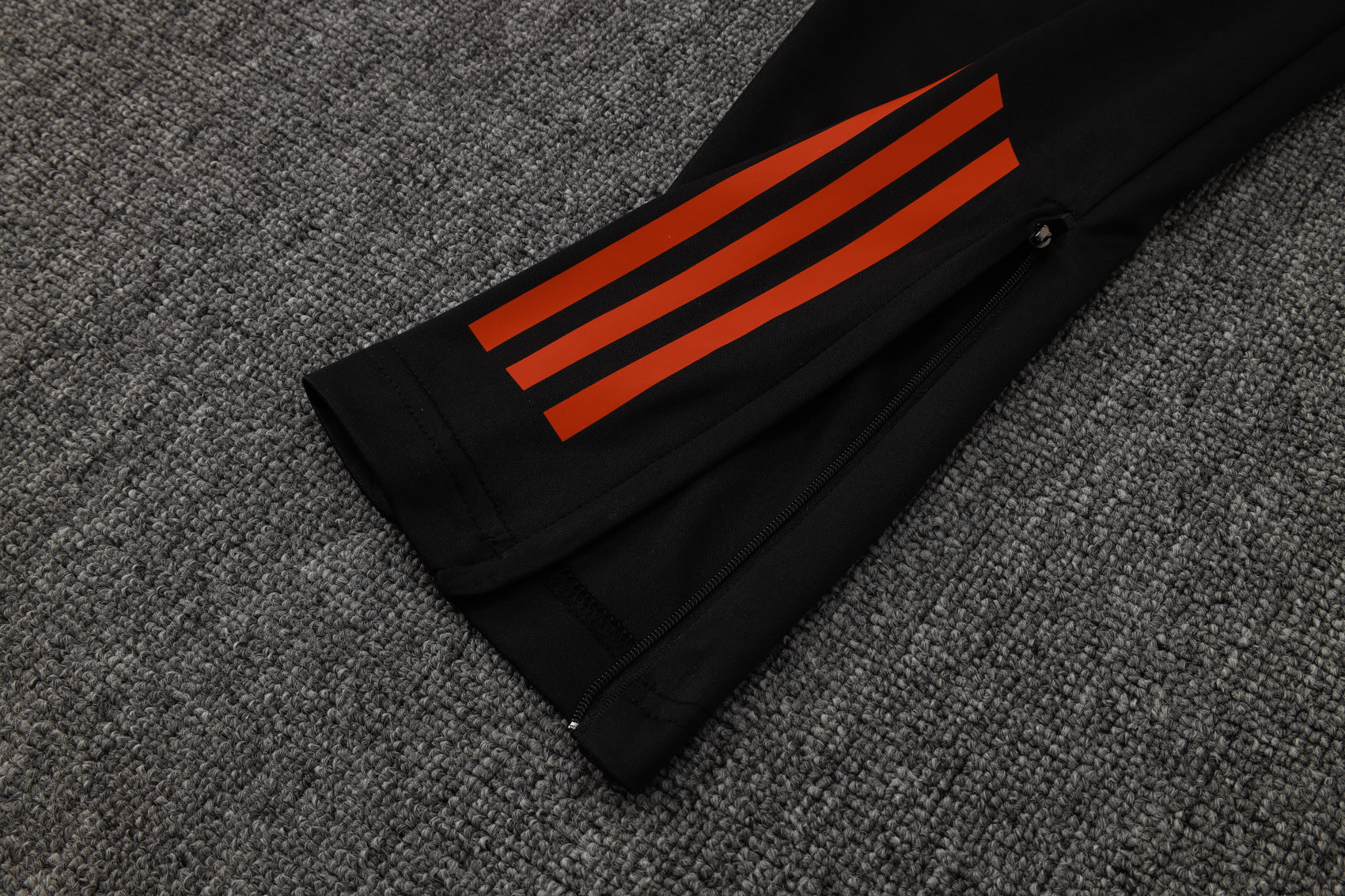 CONJUNTO DE TREINO INTERNACIONAL BLACK 25/26