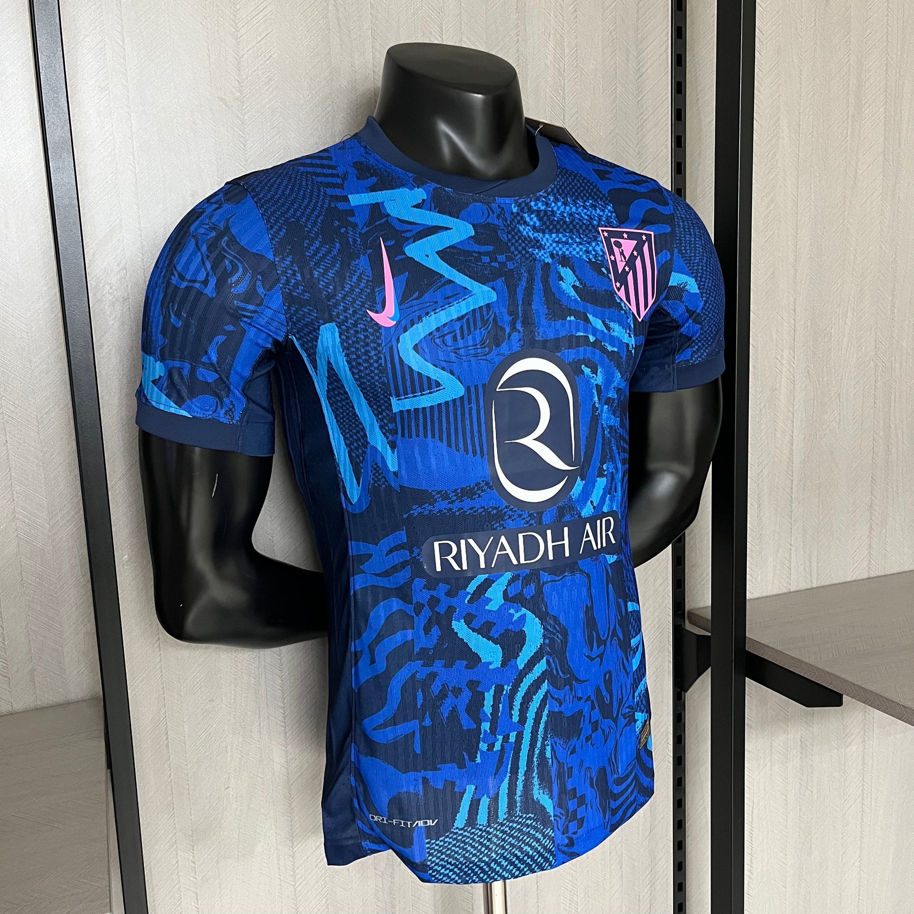 CAMISA ATLÉTICO DE MADRID VERSÃO JOGADOR AWAY 24/25