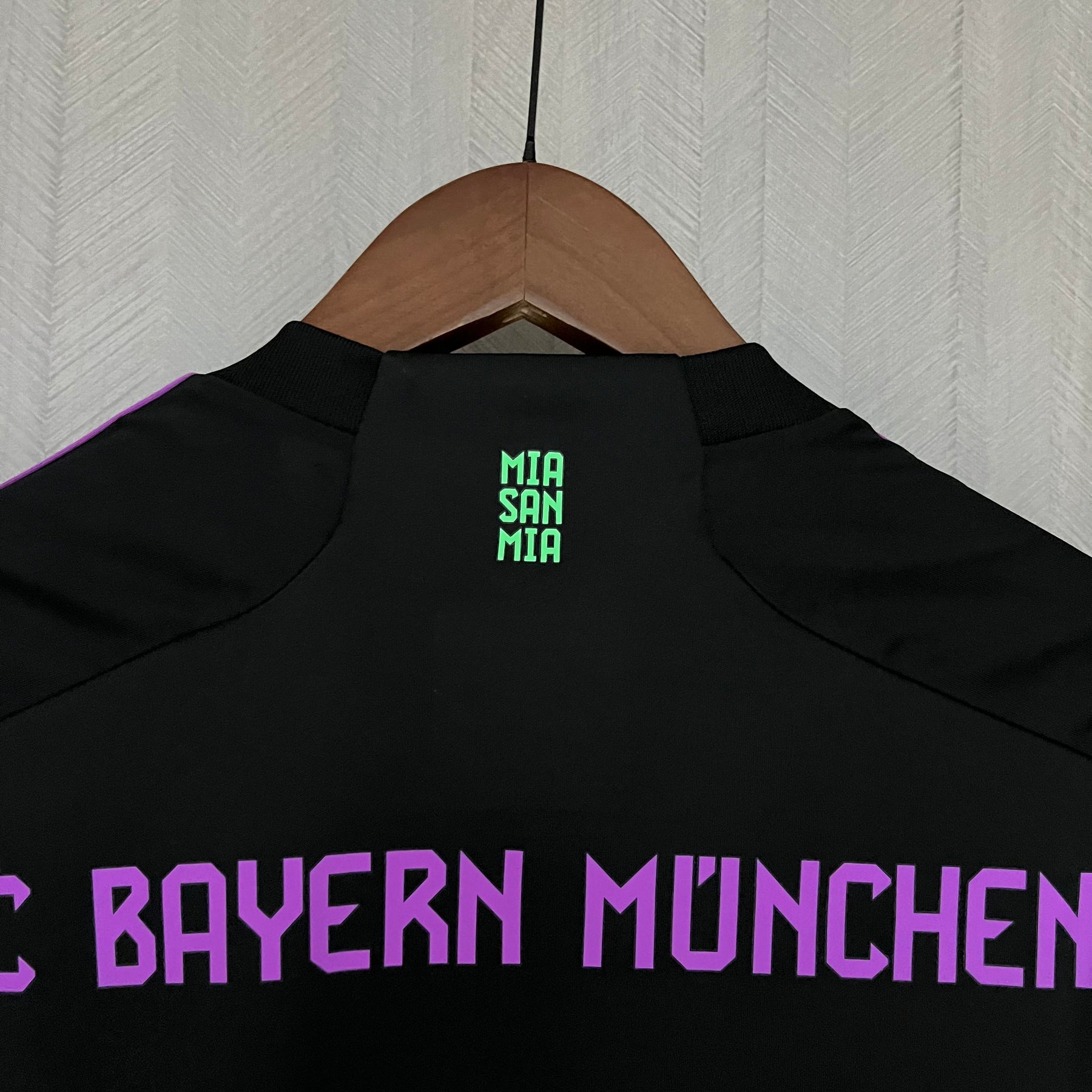 CAMISA BAYERN DE MUNICH AWAY 23/24