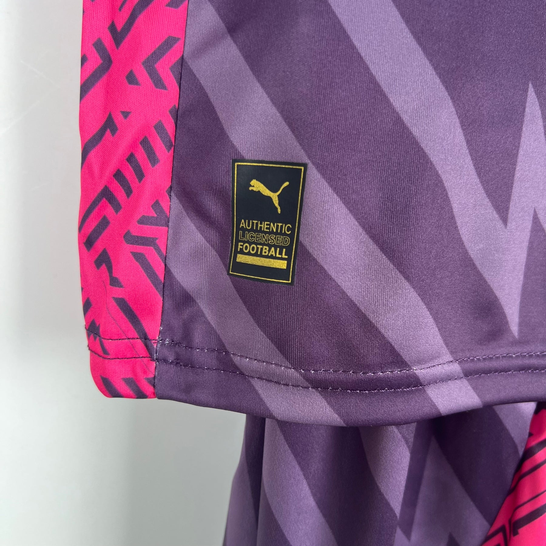 KIT INFANTIL MANCHESTER CITY GOLEIRO ROXO 23/24