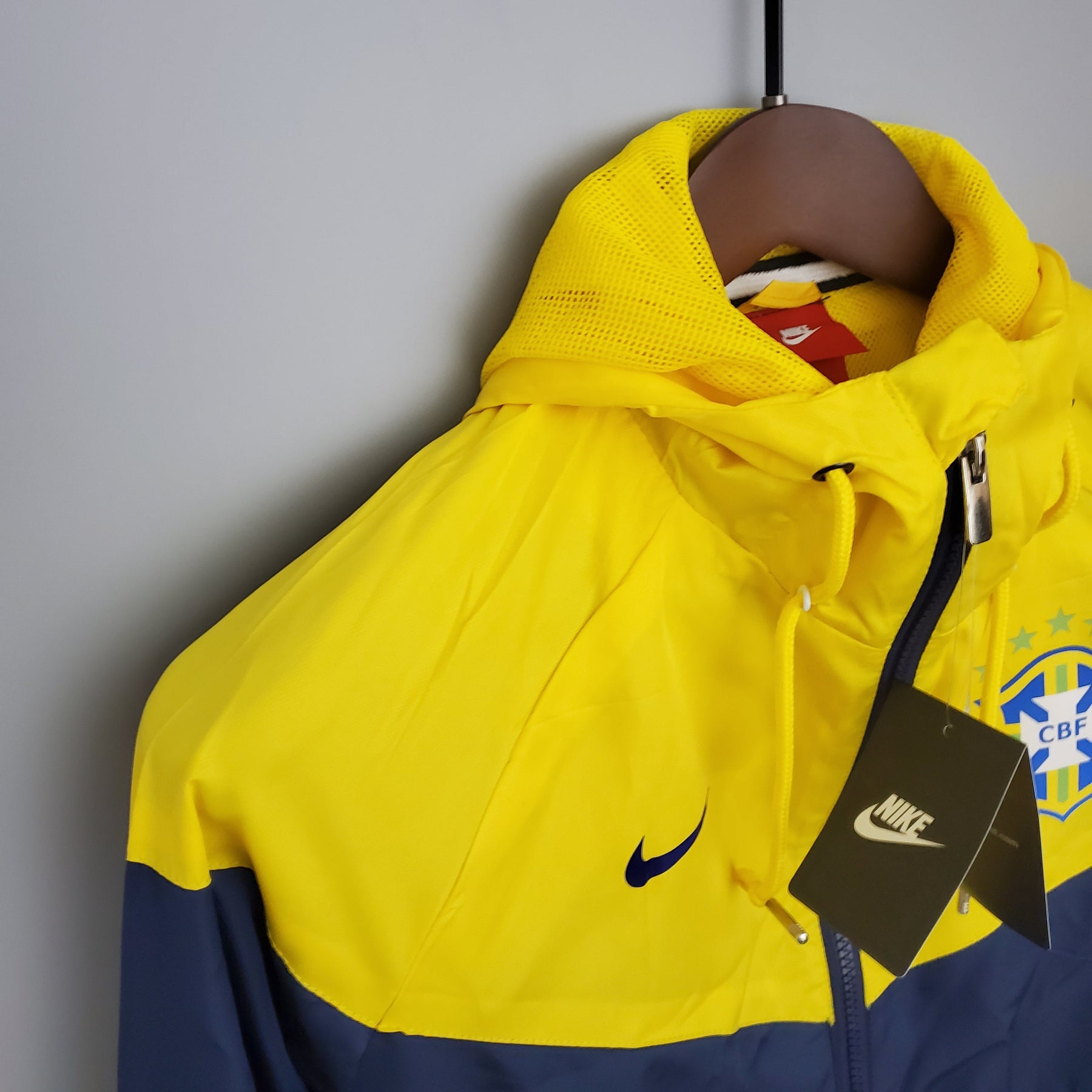 CORTA-VENTO BRASIL AMARELO