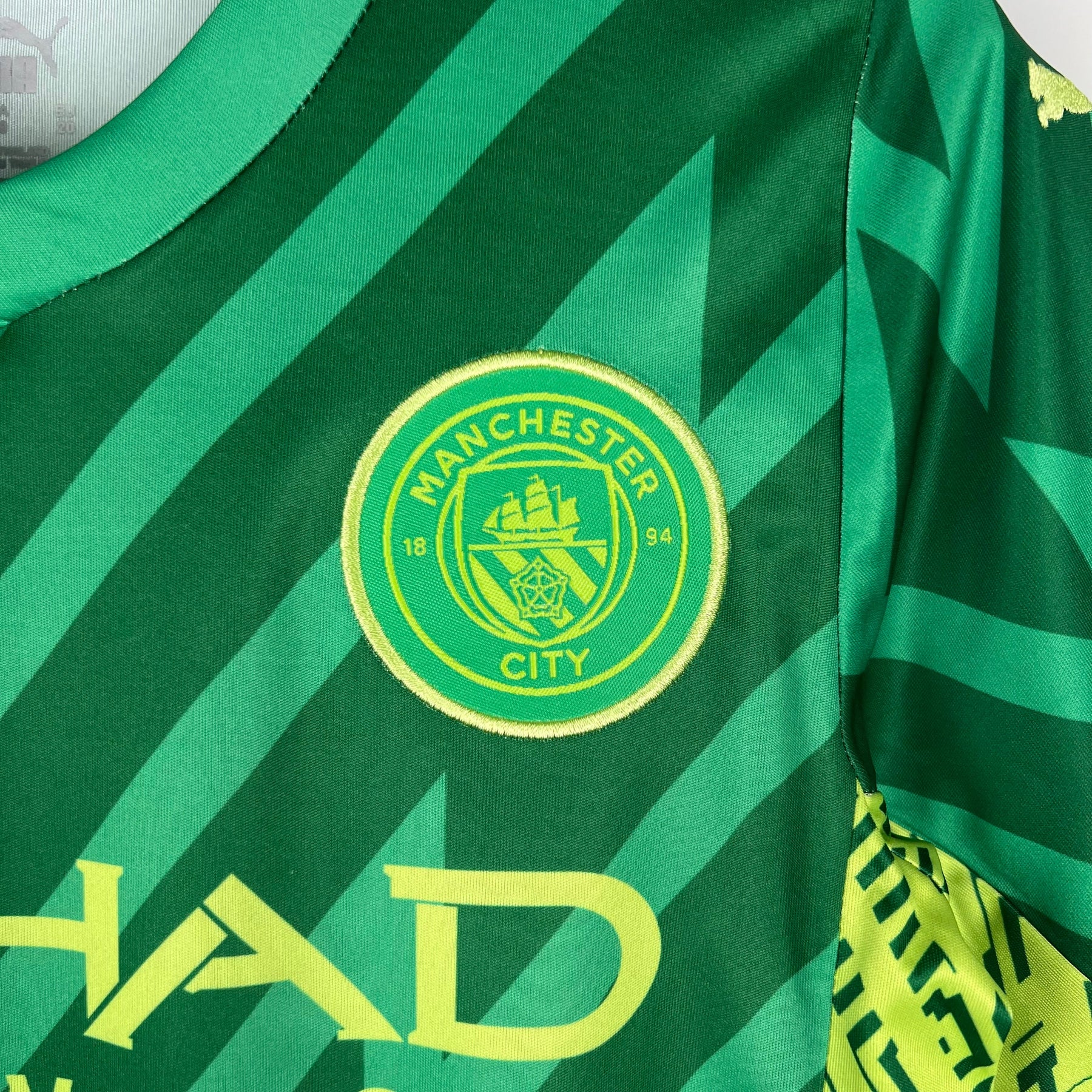 KIT INFANTIL MANCHESTER CITY GOLEIRO VERDE 23/24