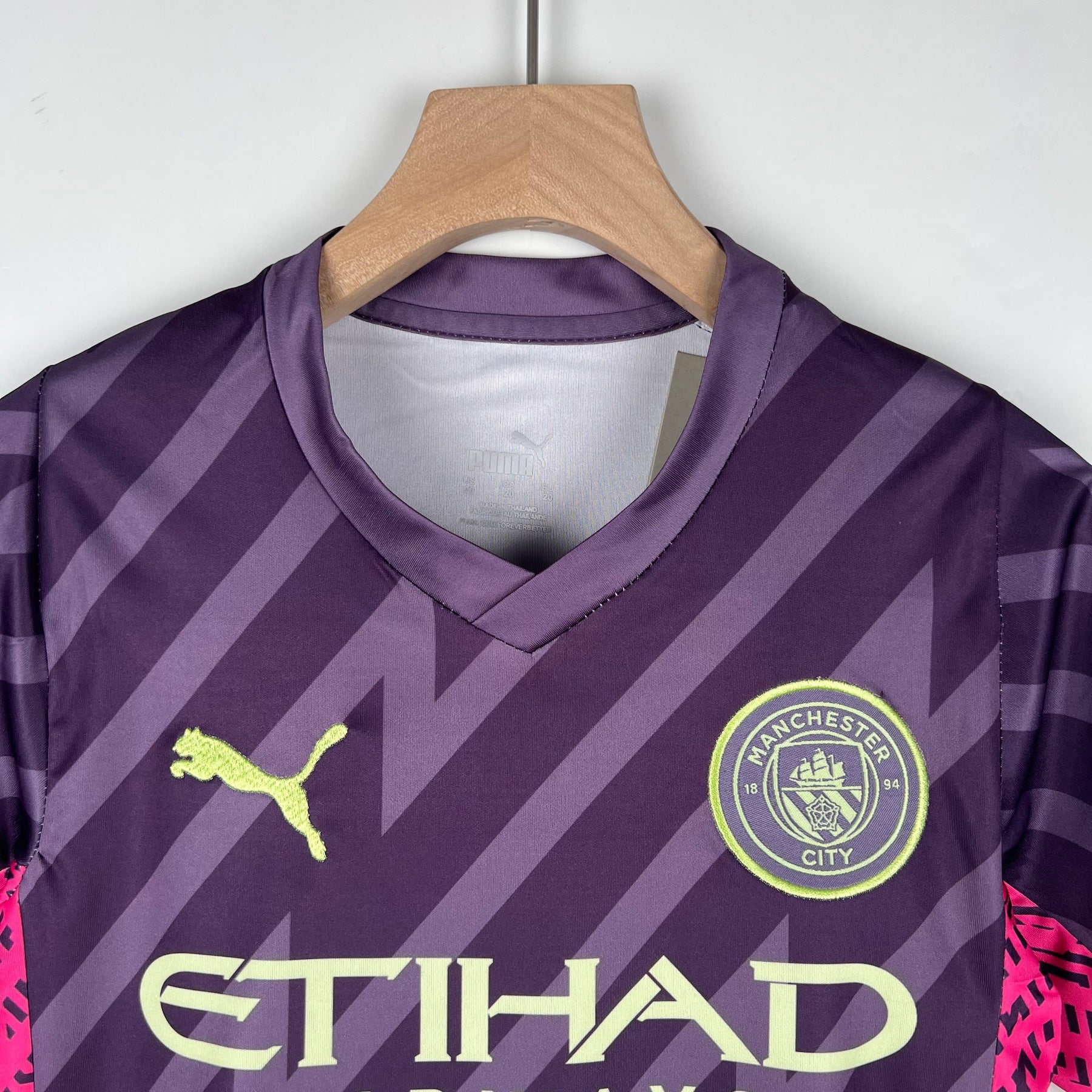 KIT INFANTIL MANCHESTER CITY GOLEIRO ROXO 23/24