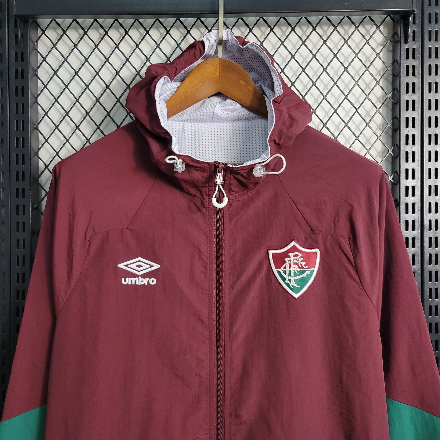 CORTA-VENTO FLUMINENSE GRENÁ 23/24