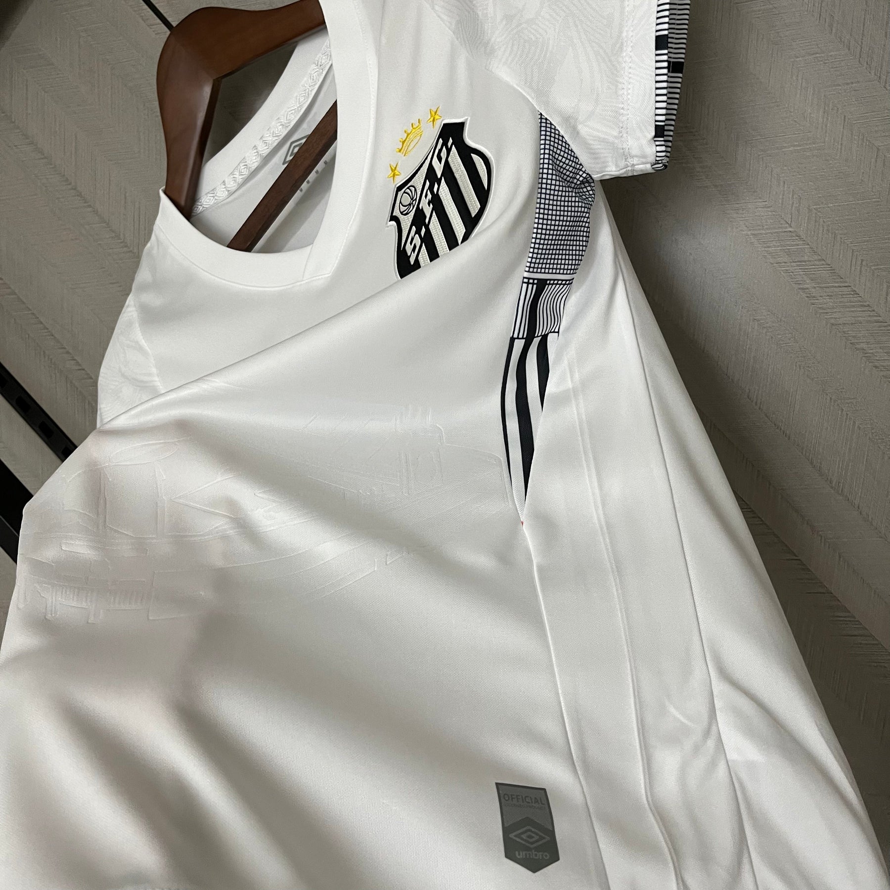 CAMISA SANTOS FEMININA HOME 24/25