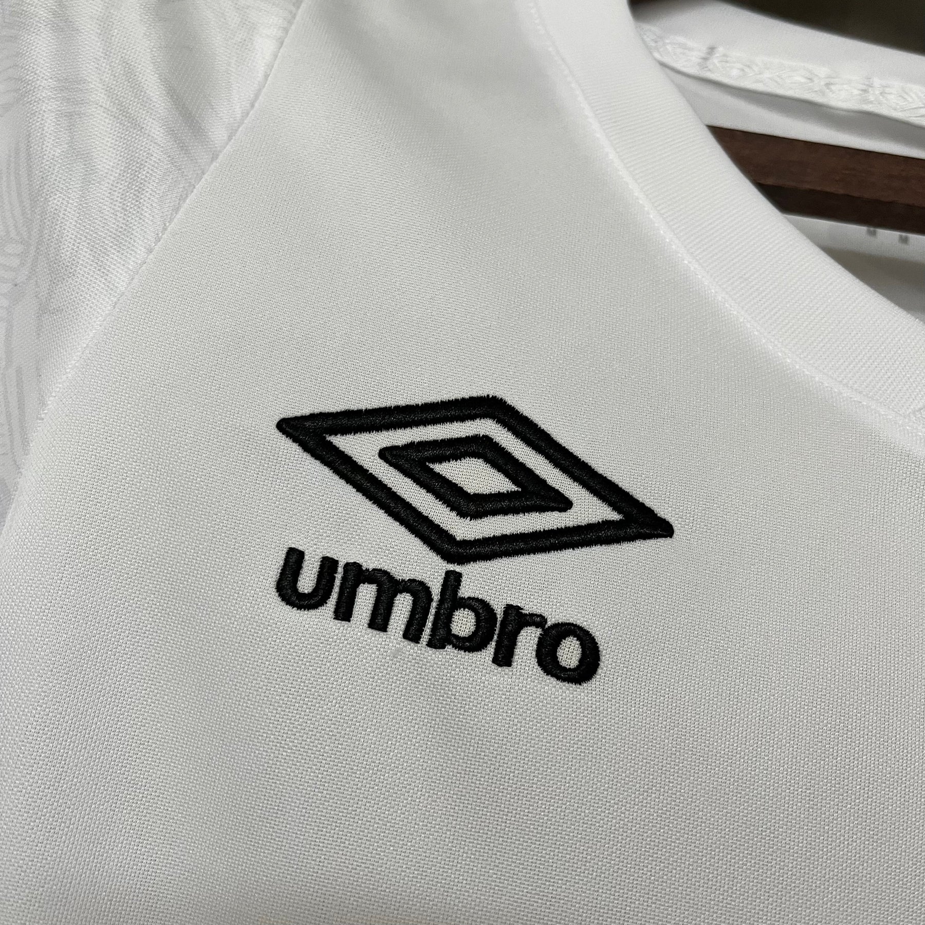 CAMISA SANTOS FEMININA HOME 24/25