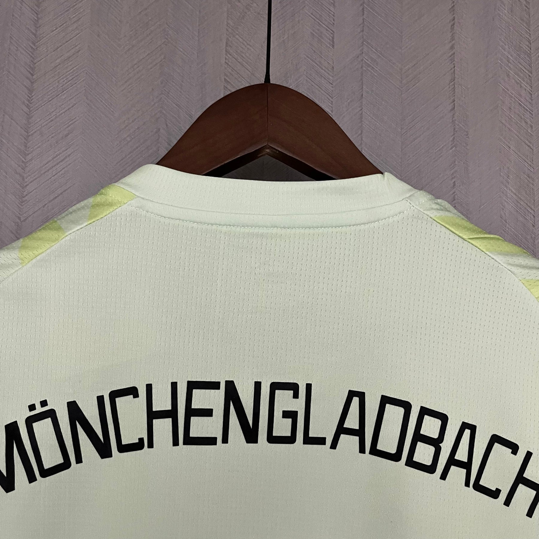CAMISA BORUSSIA MONCHENGLADBACH GOLEIRO VERDE 23/24
