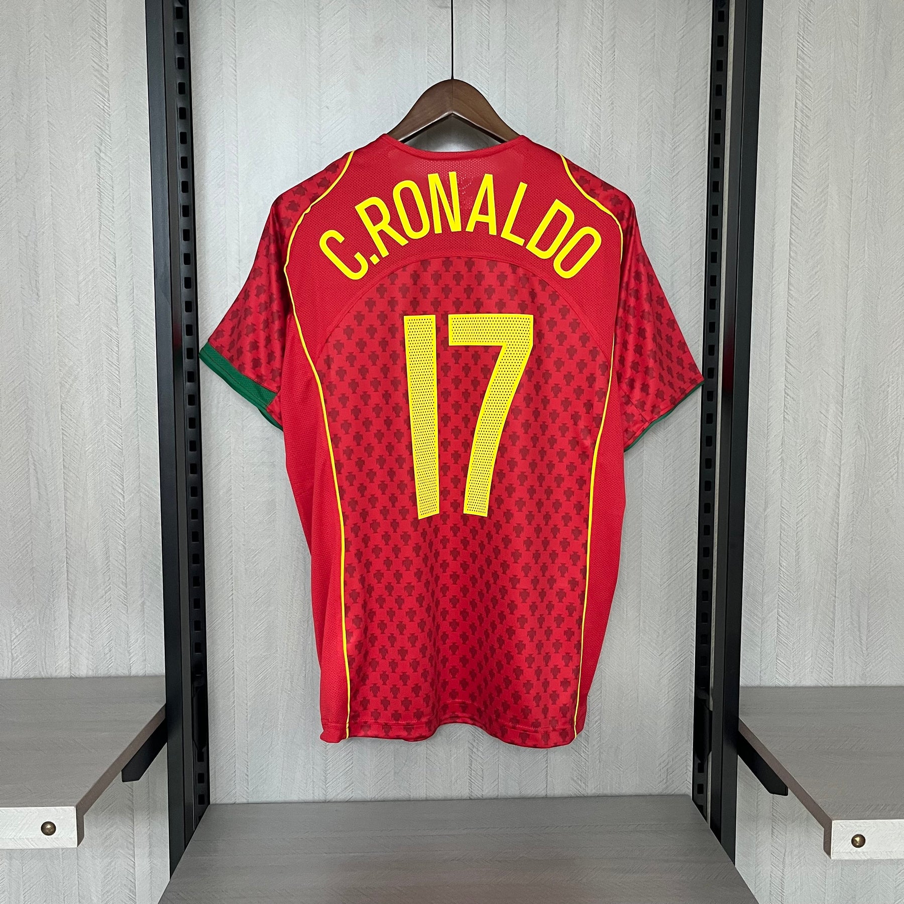 CAMISA RETRÔ PORTUGAL HOME 2004