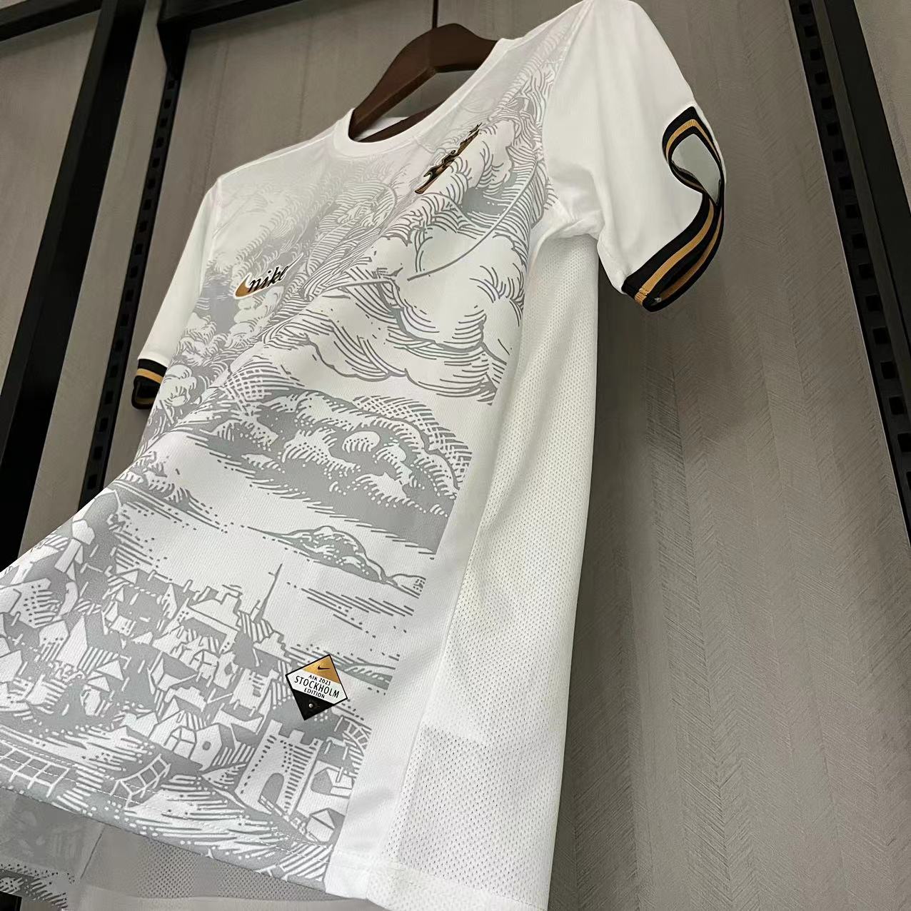 CAMISA AIK 132 ANOS EDIÇÃO COMEMORATIVA 23/24