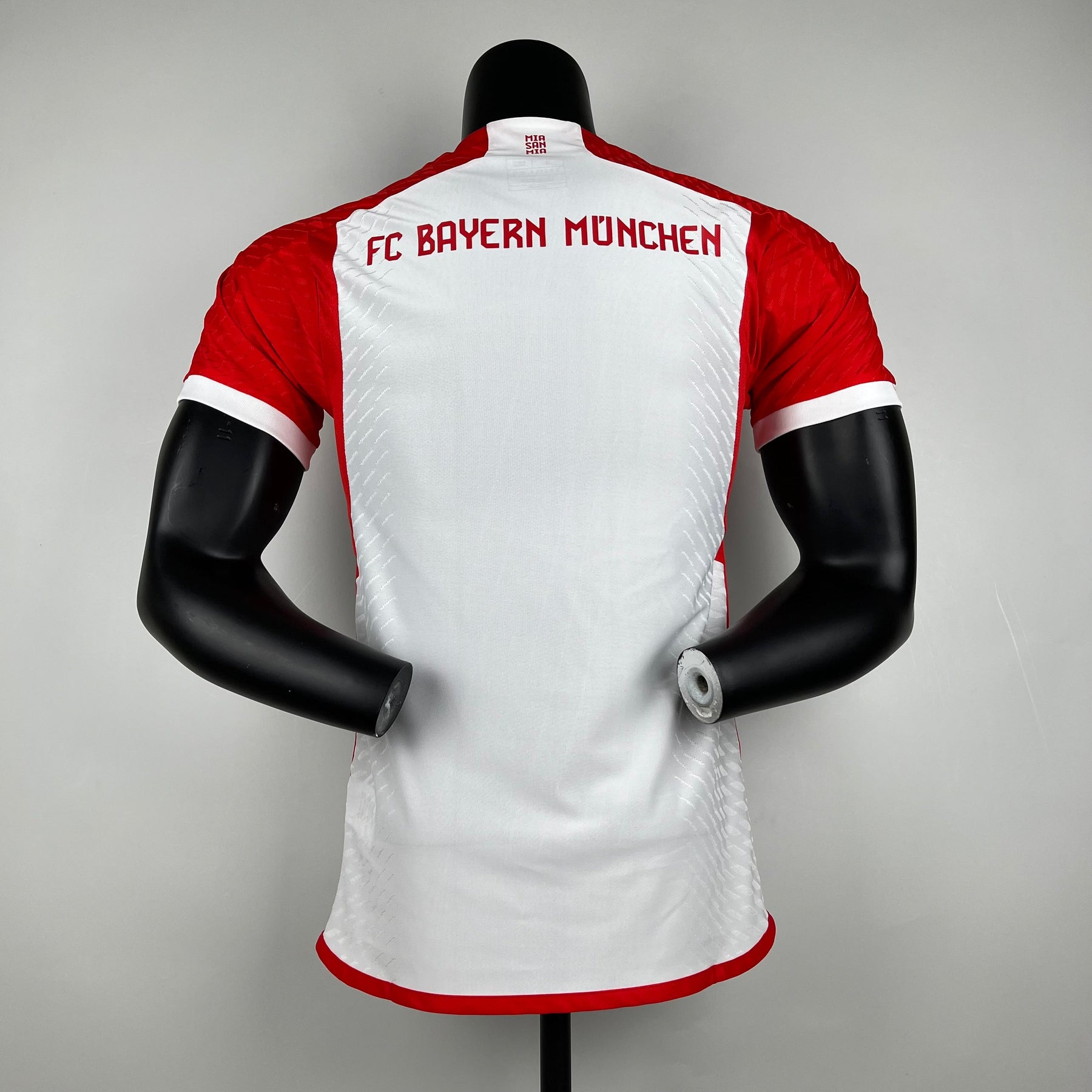 CAMISA BAYERN DE MUNICH VERSÃO JOGADOR HOME 23/24