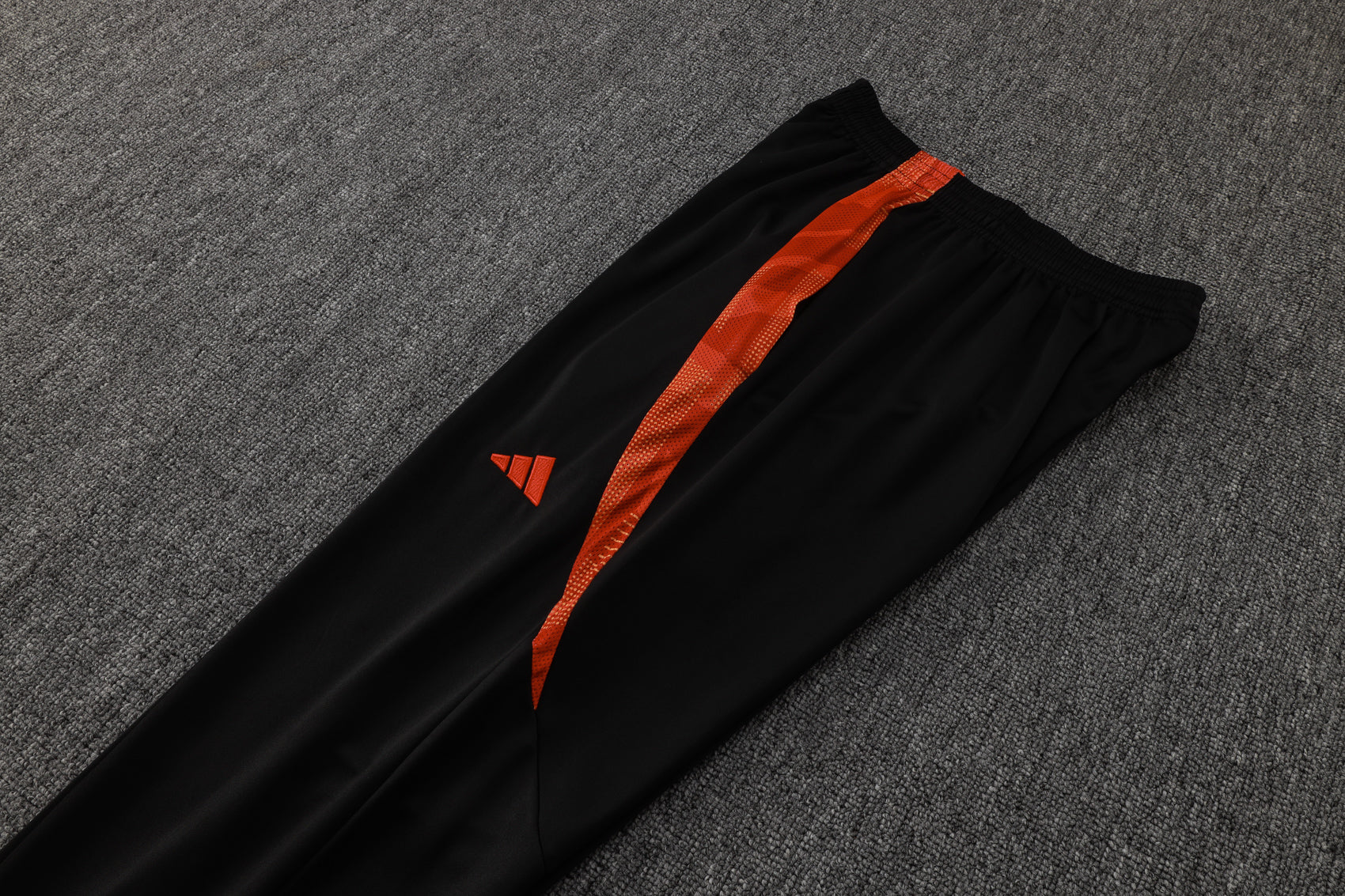 CONJUNTO DE TREINO INTERNACIONAL BLACK 25/26