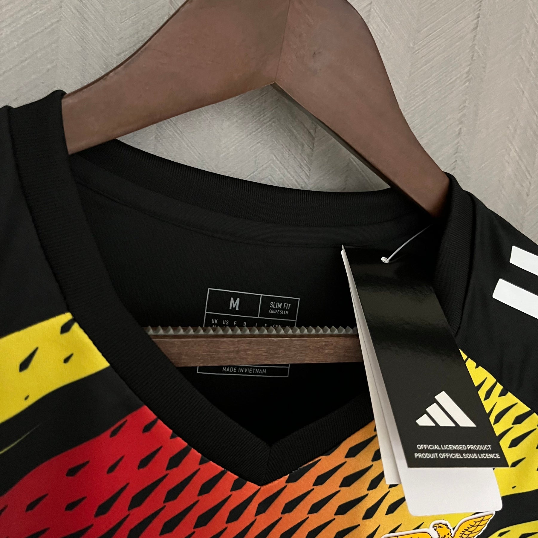 CAMISA BENFICA PRÉ-JOGO 23/24