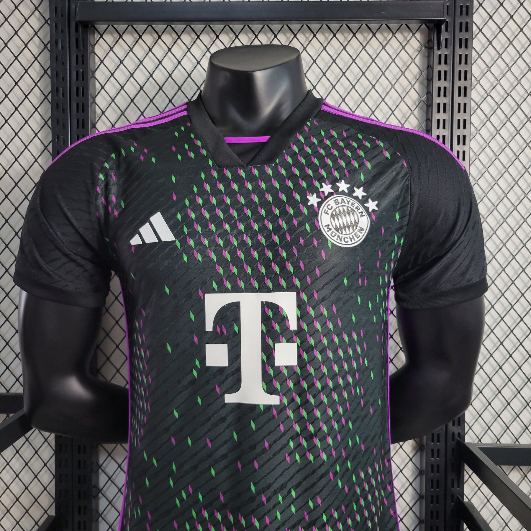 CAMISA BAYERN DE MUNICH VERSÃO JOGADOR AWAY 23/24