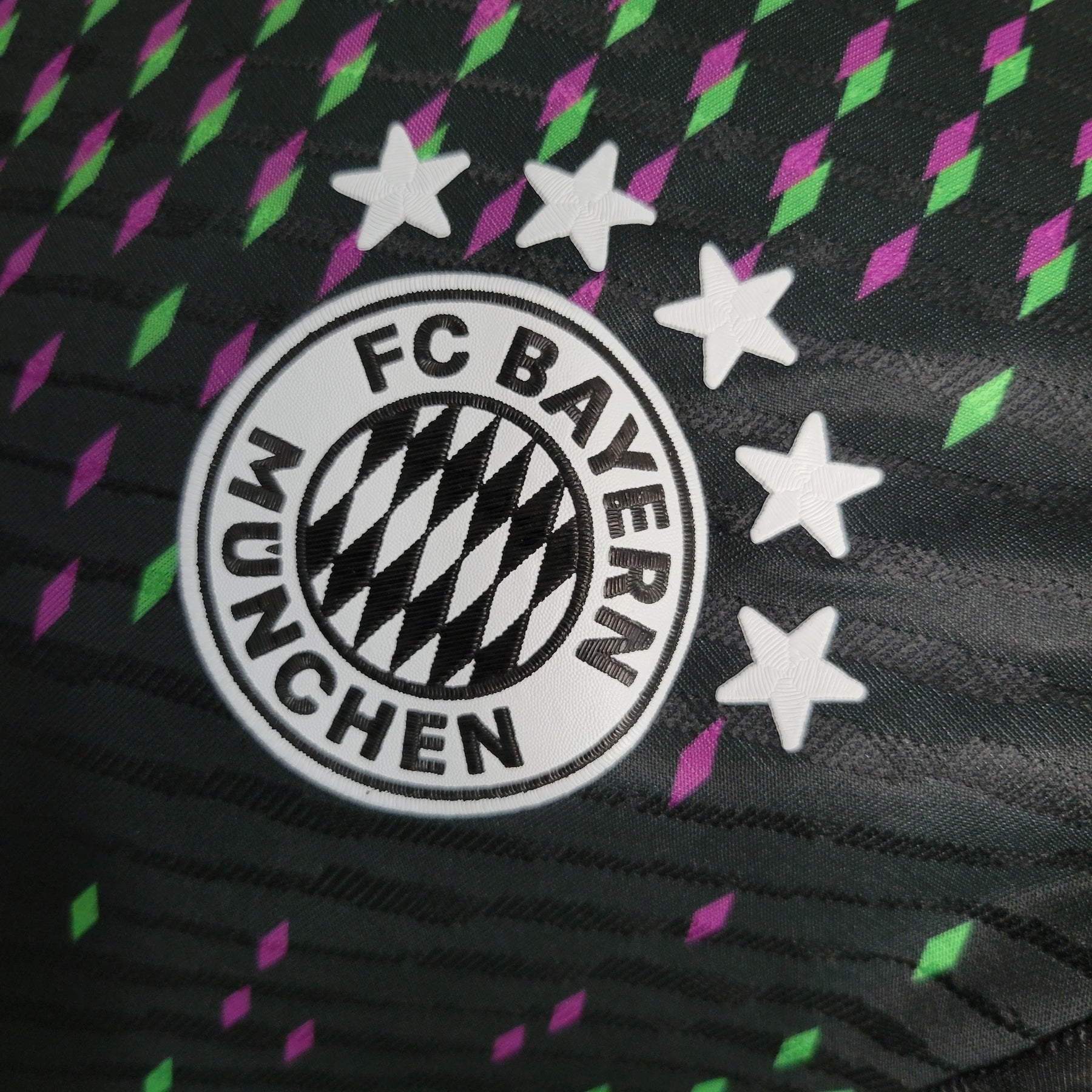 CAMISA BAYERN DE MUNICH VERSÃO JOGADOR AWAY 23/24