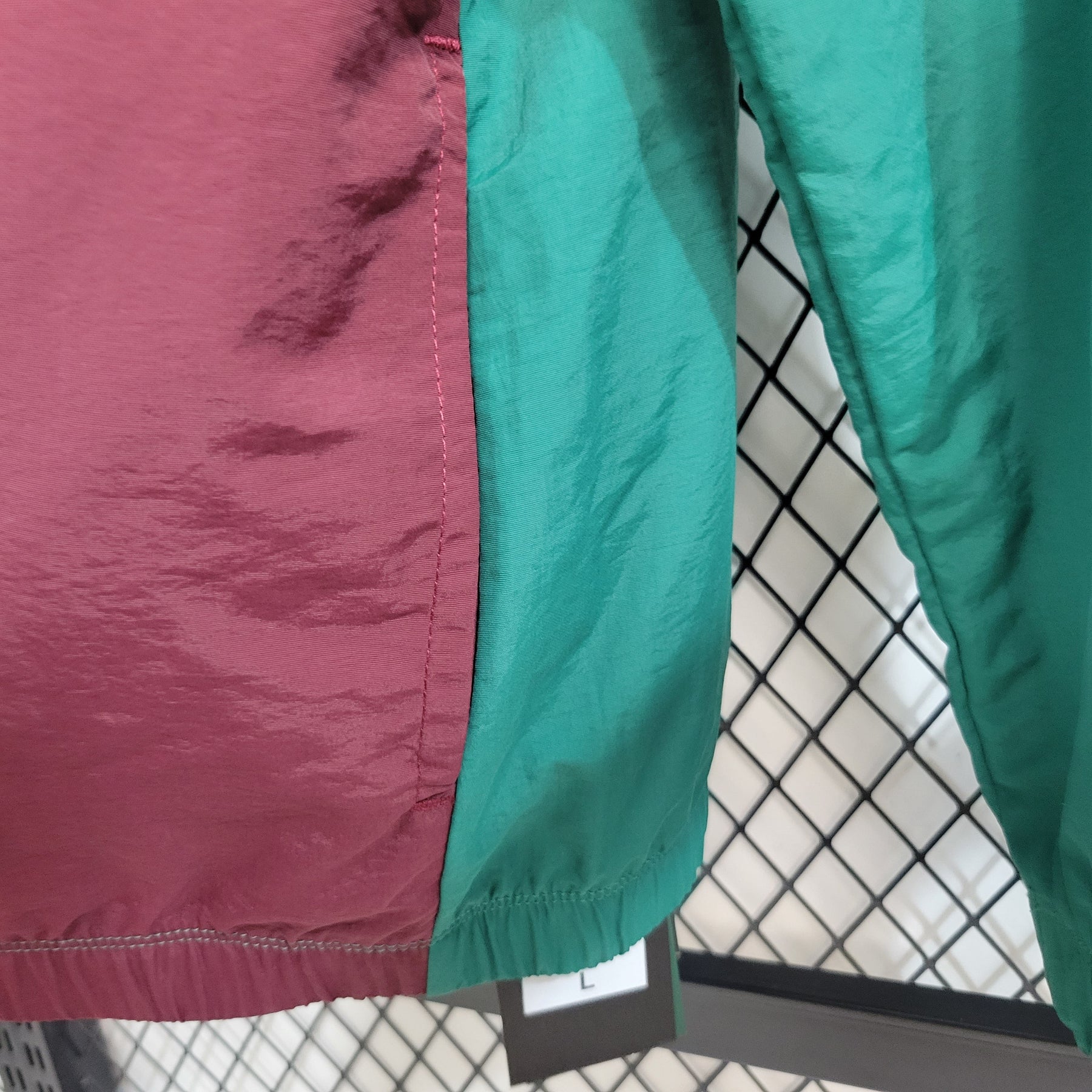 CORTA-VENTO FLUMINENSE GRENÁ 23/24