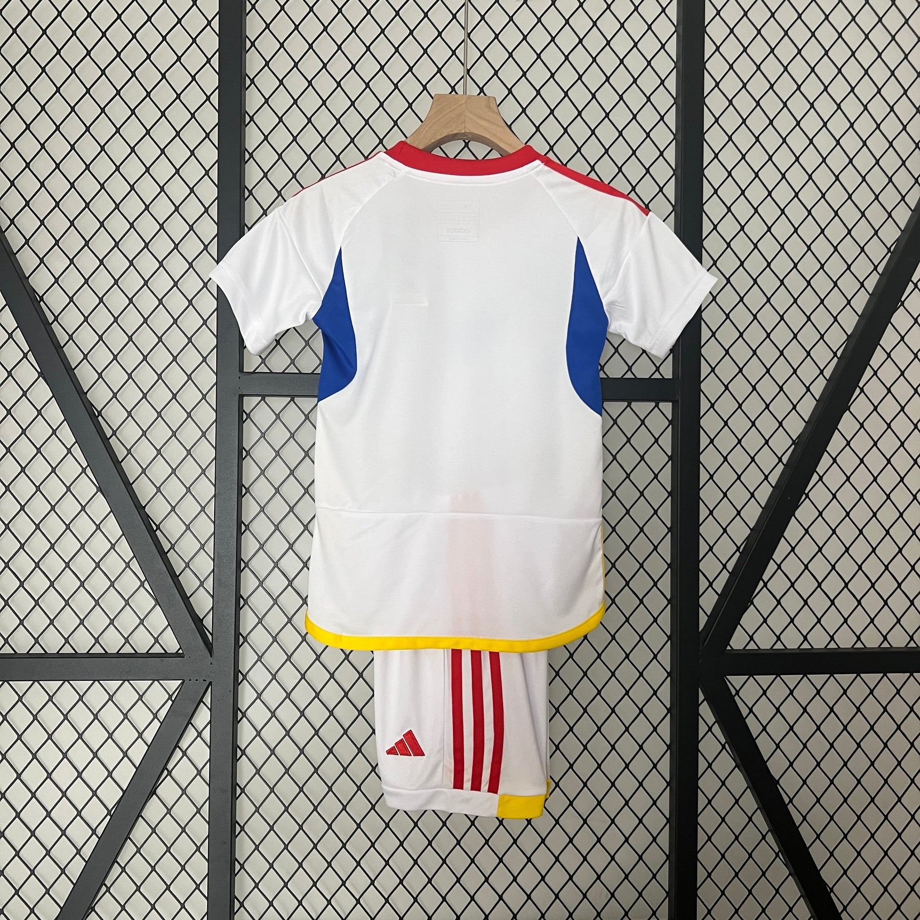 KIT INFANTIL VENEZUELA AWAY 24/25
