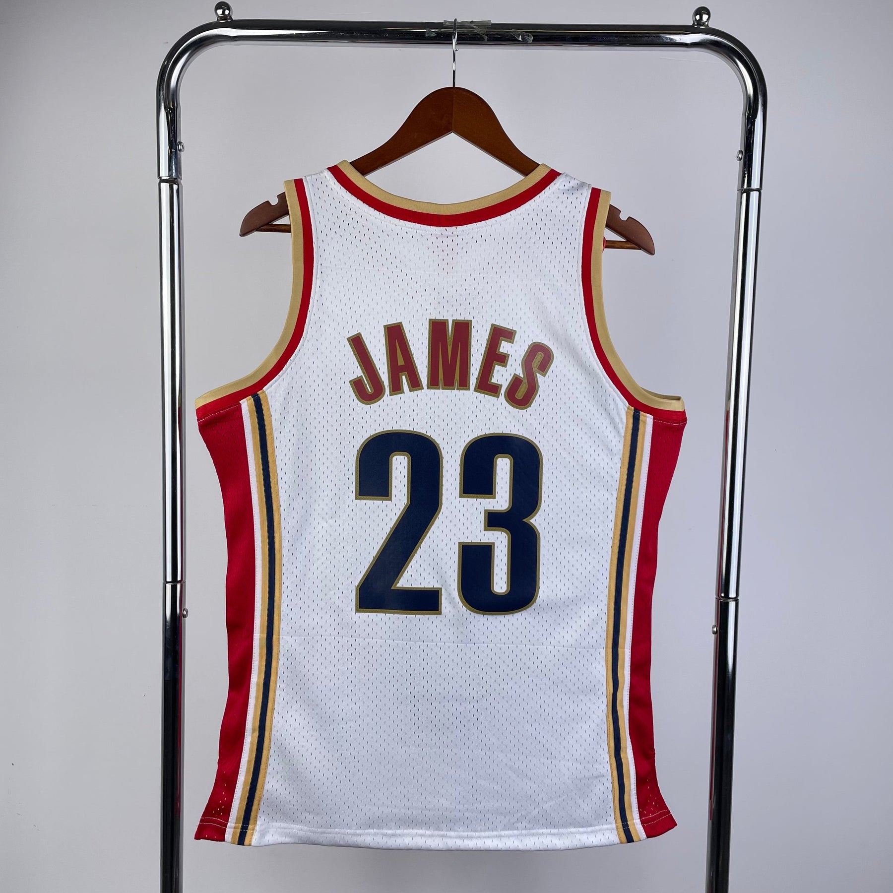 NBA CLASSIC CLEVELAND CAVALIERS #23 JAMES 2003/04