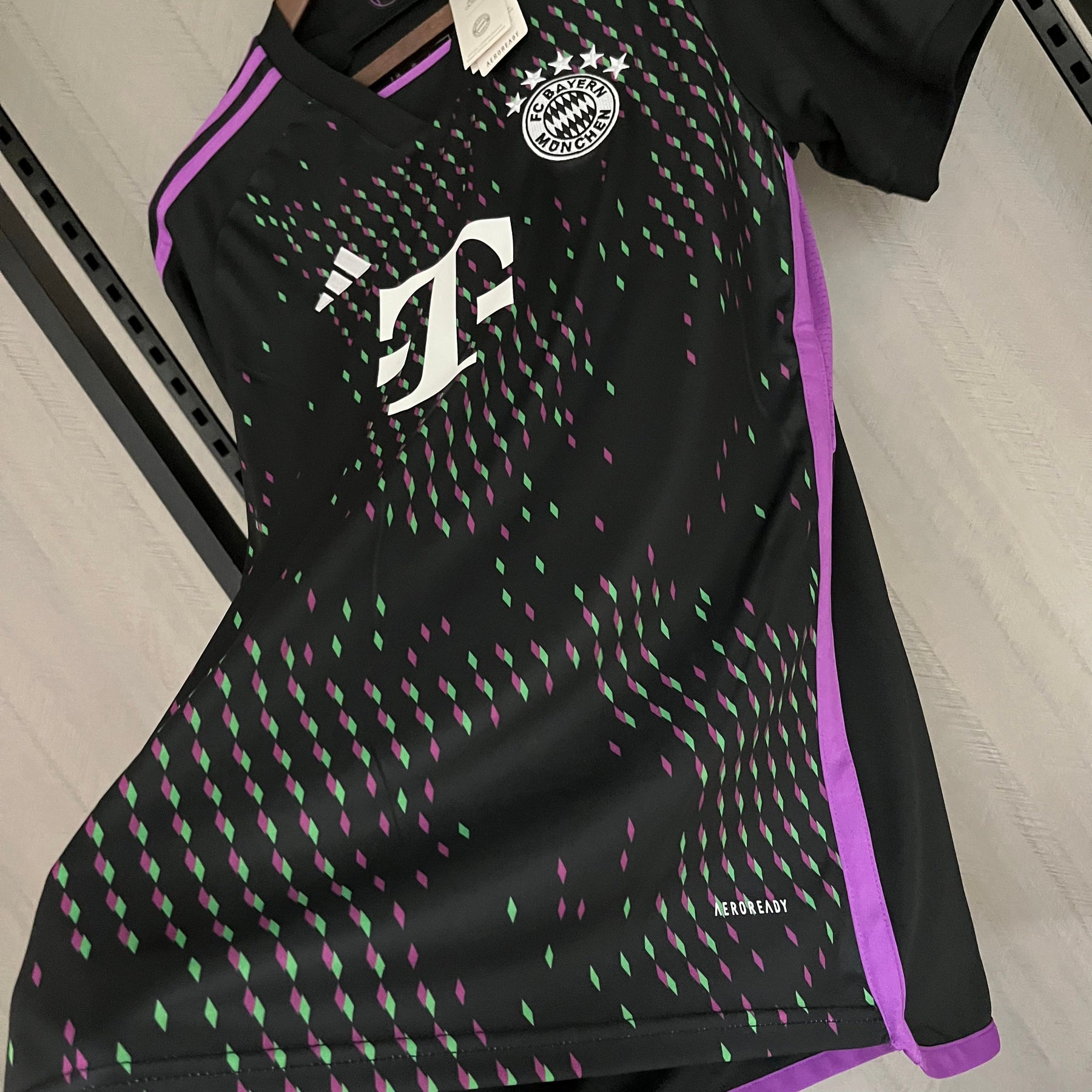 CAMISA BAYERN DE MUNICH AWAY 23/24