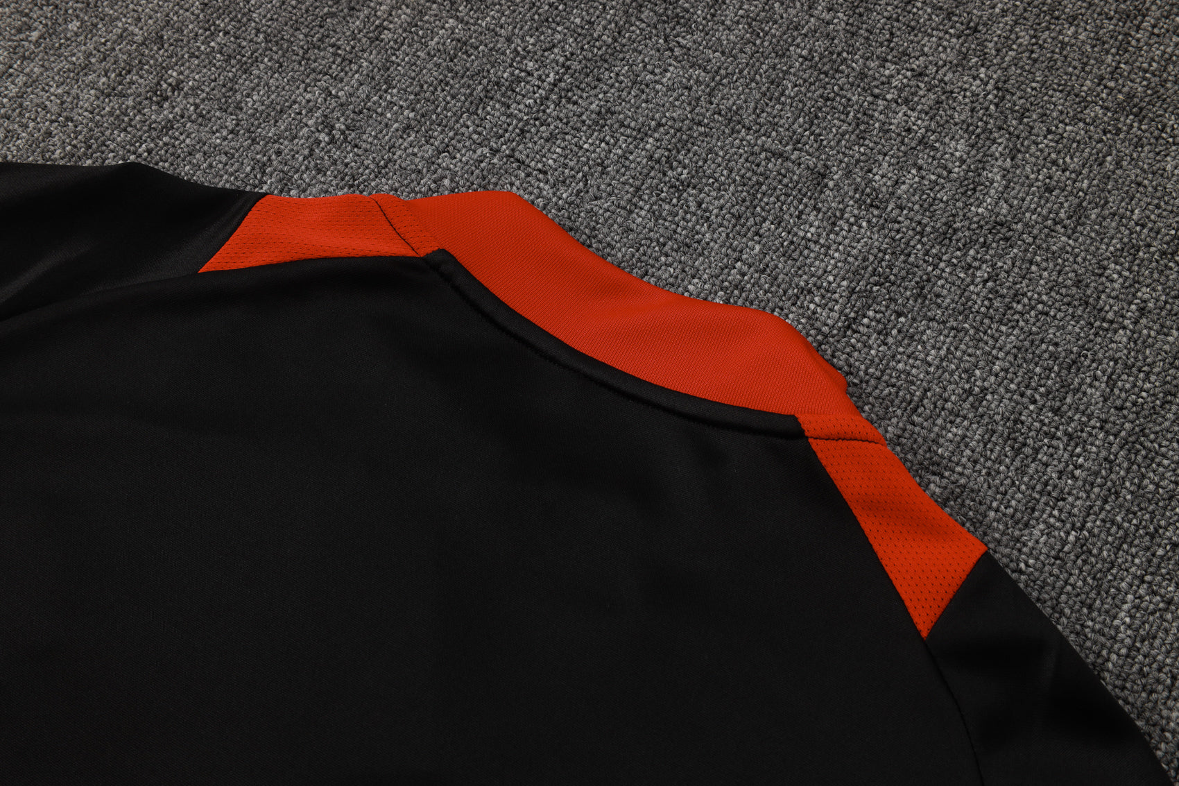 CONJUNTO DE TREINO INTERNACIONAL BLACK 25/26