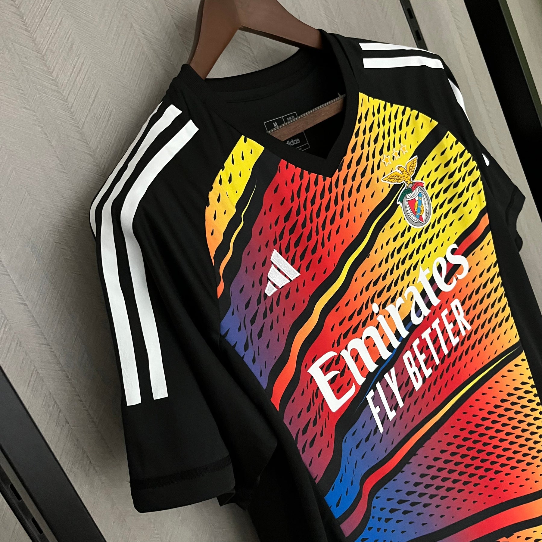 CAMISA BENFICA PRÉ-JOGO 23/24