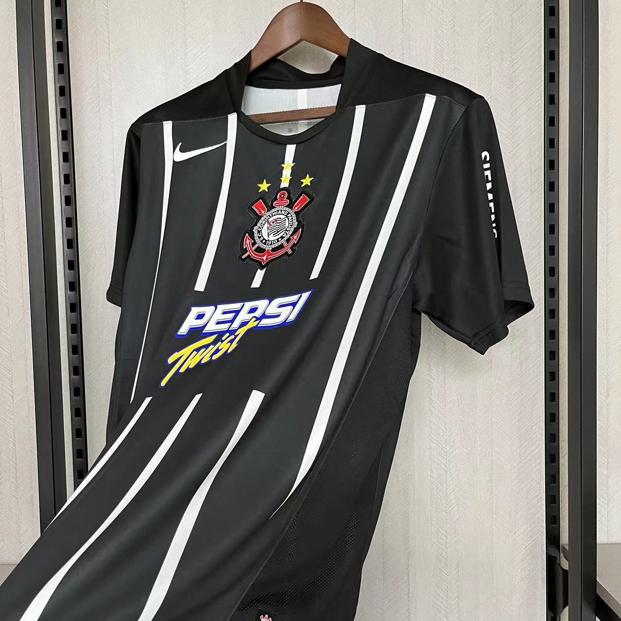 CAMISA CORINTHIANS RETRÔ AWAY 2004