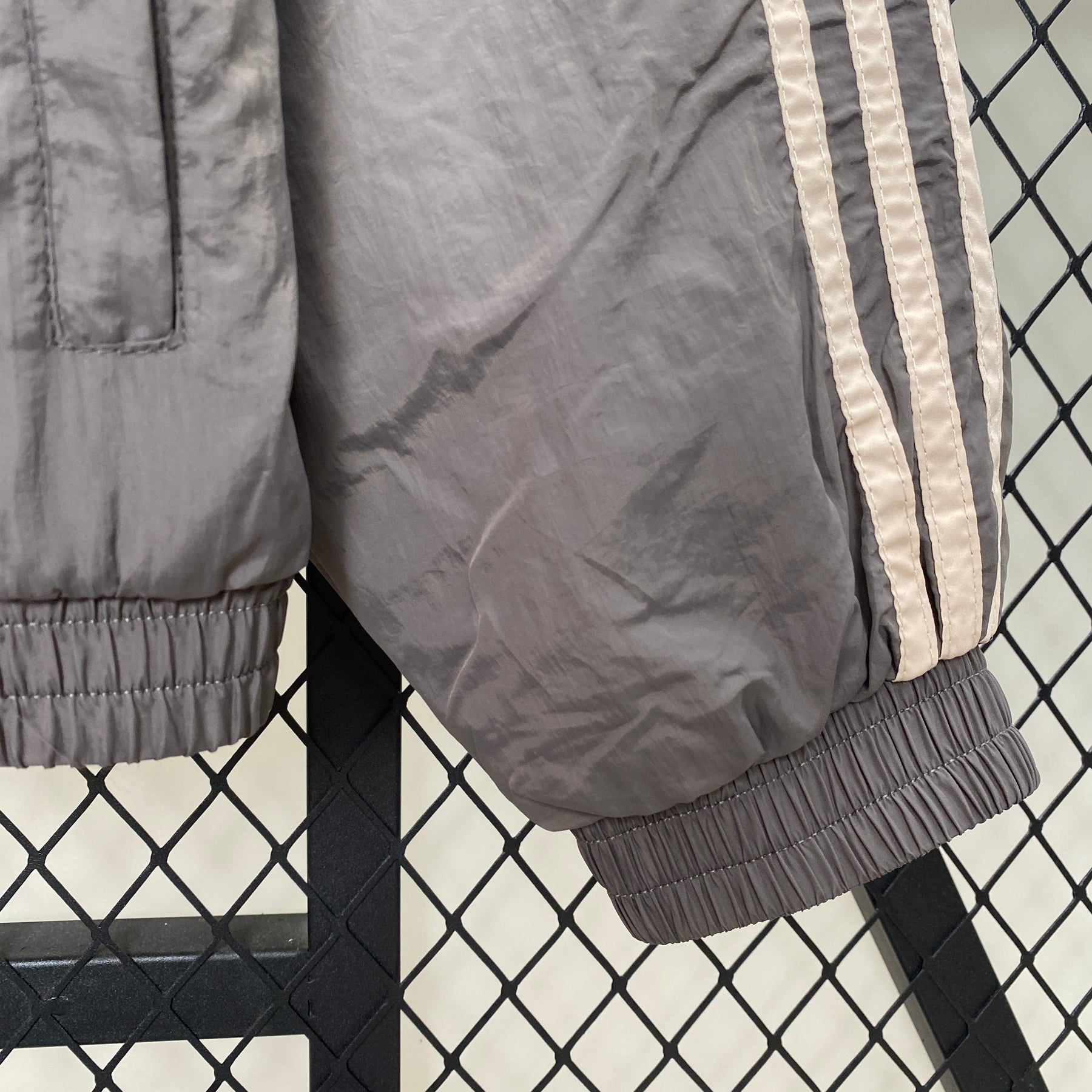 WINDBREAKER REAL MADRID GRAY 24/25