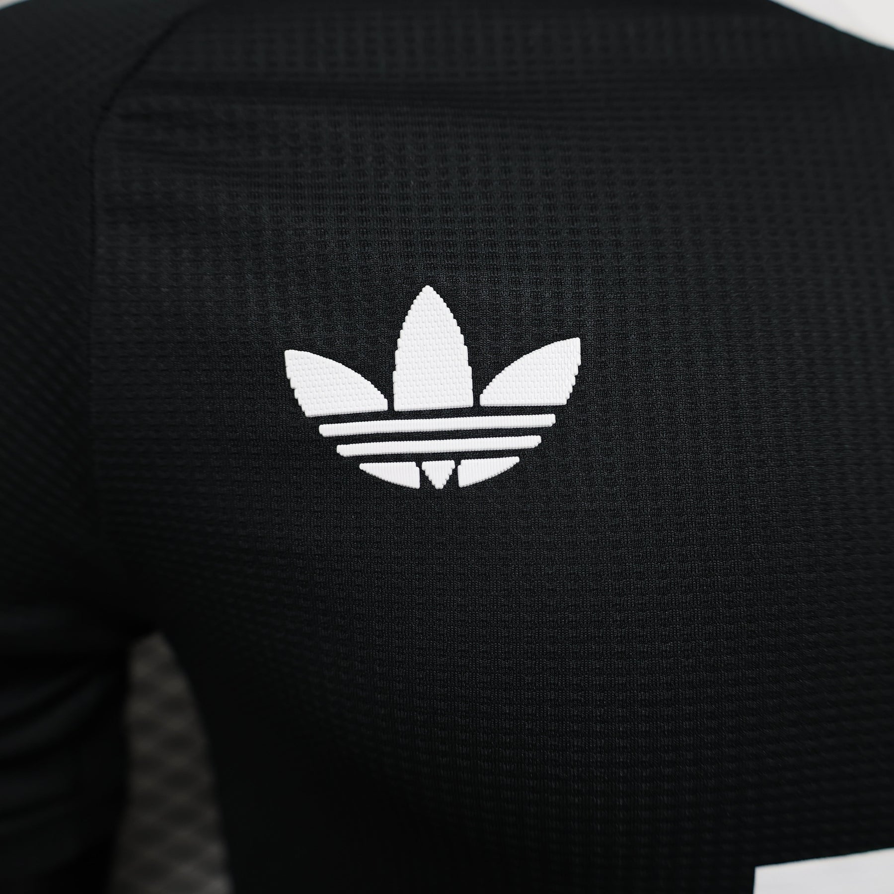 CAMISA BAYERN DE MUNICH VERSÃO JOGADOR BLACK 24/25
