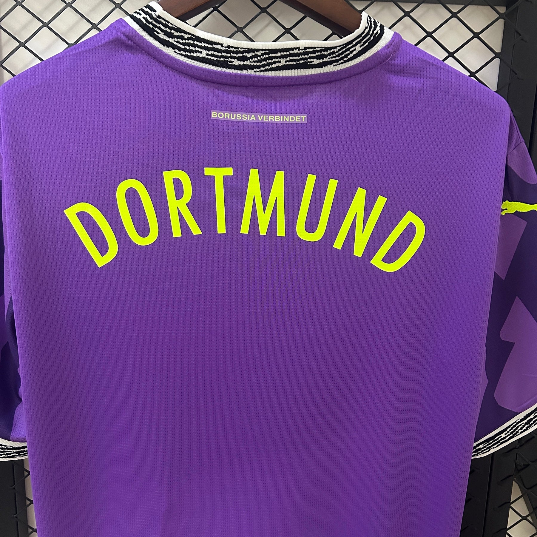 CAMISA BORUSSIA DORTMUND GOLEIRO EDIÇÃO ESPECIAL 24/25
