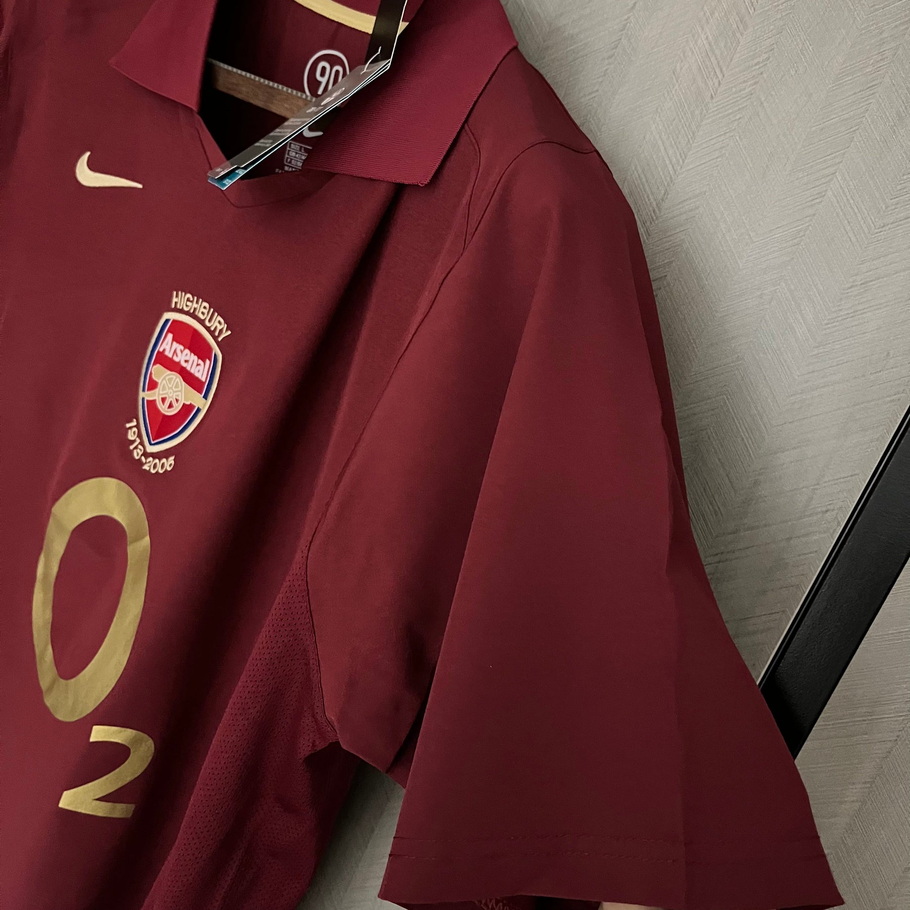 CAMISA ARSENAL RETRÔ HOME 05/06