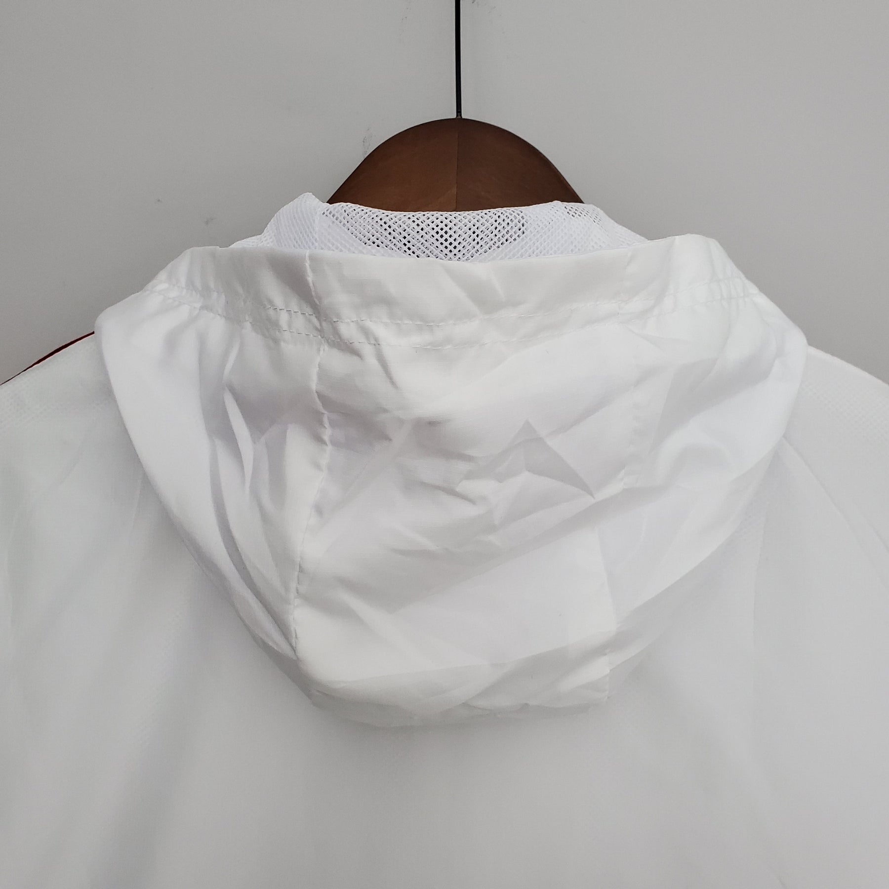 CORTA-VENTO BAYERN DE MUNICH WHITE 22/23