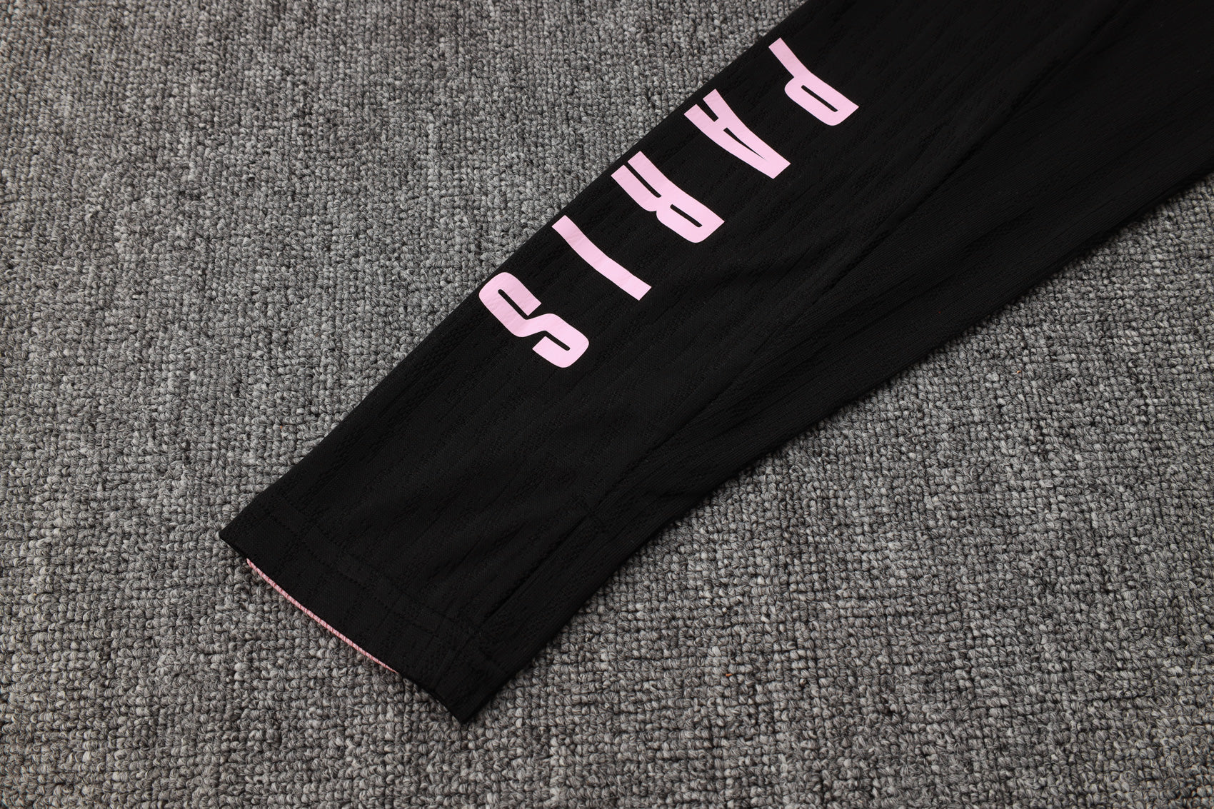 CONJUNTO DE TREINO PSG B967 VERSÃO JOGADOR 24/25