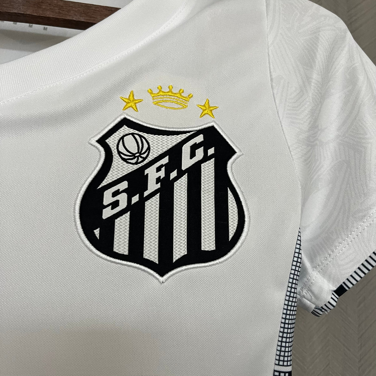 CAMISA SANTOS FEMININA HOME 24/25
