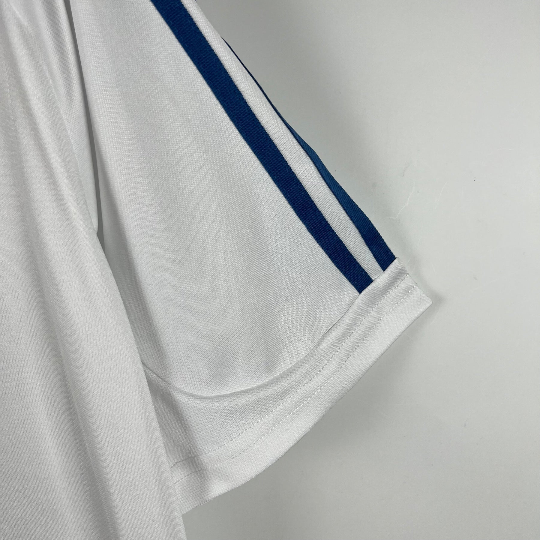 CAMISA REAL MADRID RETRÔ HOME 01/02