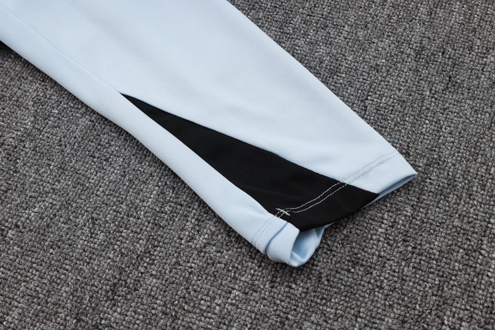 CONJUNTO DE TREINO BARCELONA B843 24/25