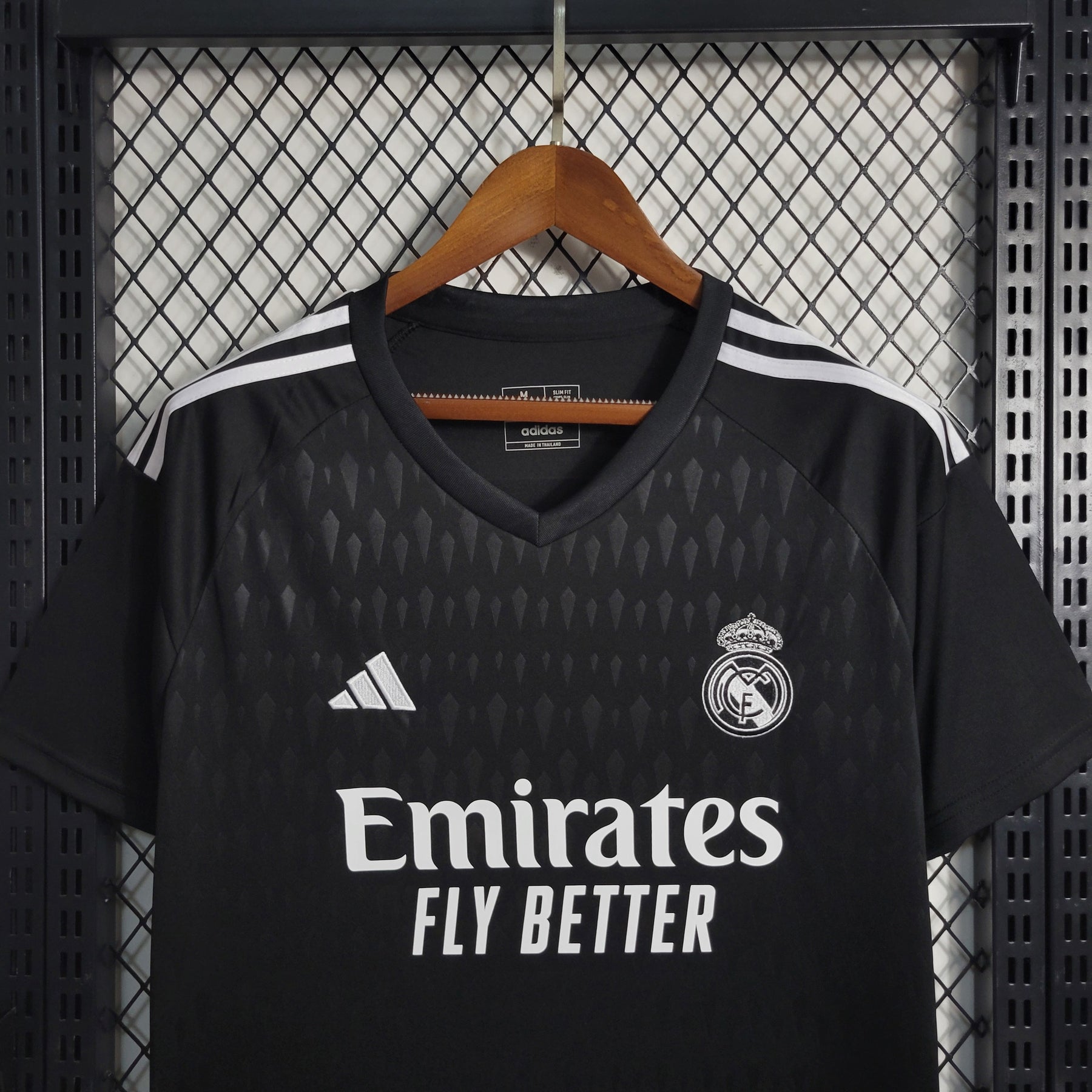 CAMISA REAL MADRID GOLEIRO BLACK 23/24