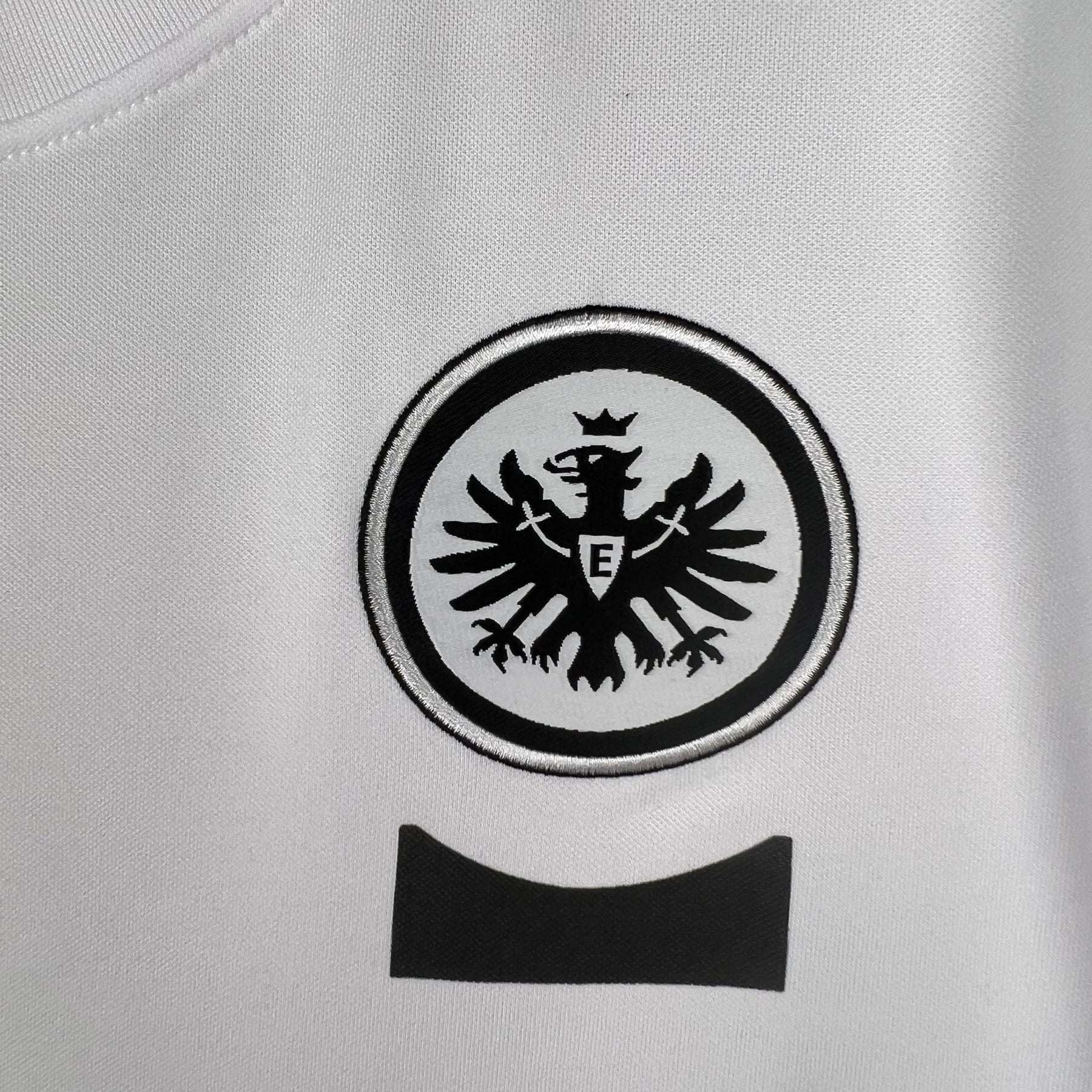 CAMISA EINTRACHT FRANKFURT HOME 23/24