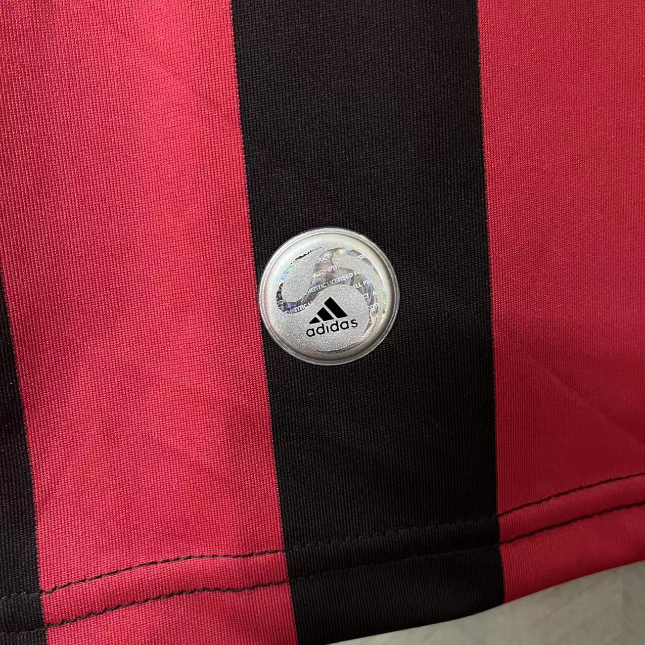 CAMISA RETRÔ MILAN HOME MANGA LONGA 09/10