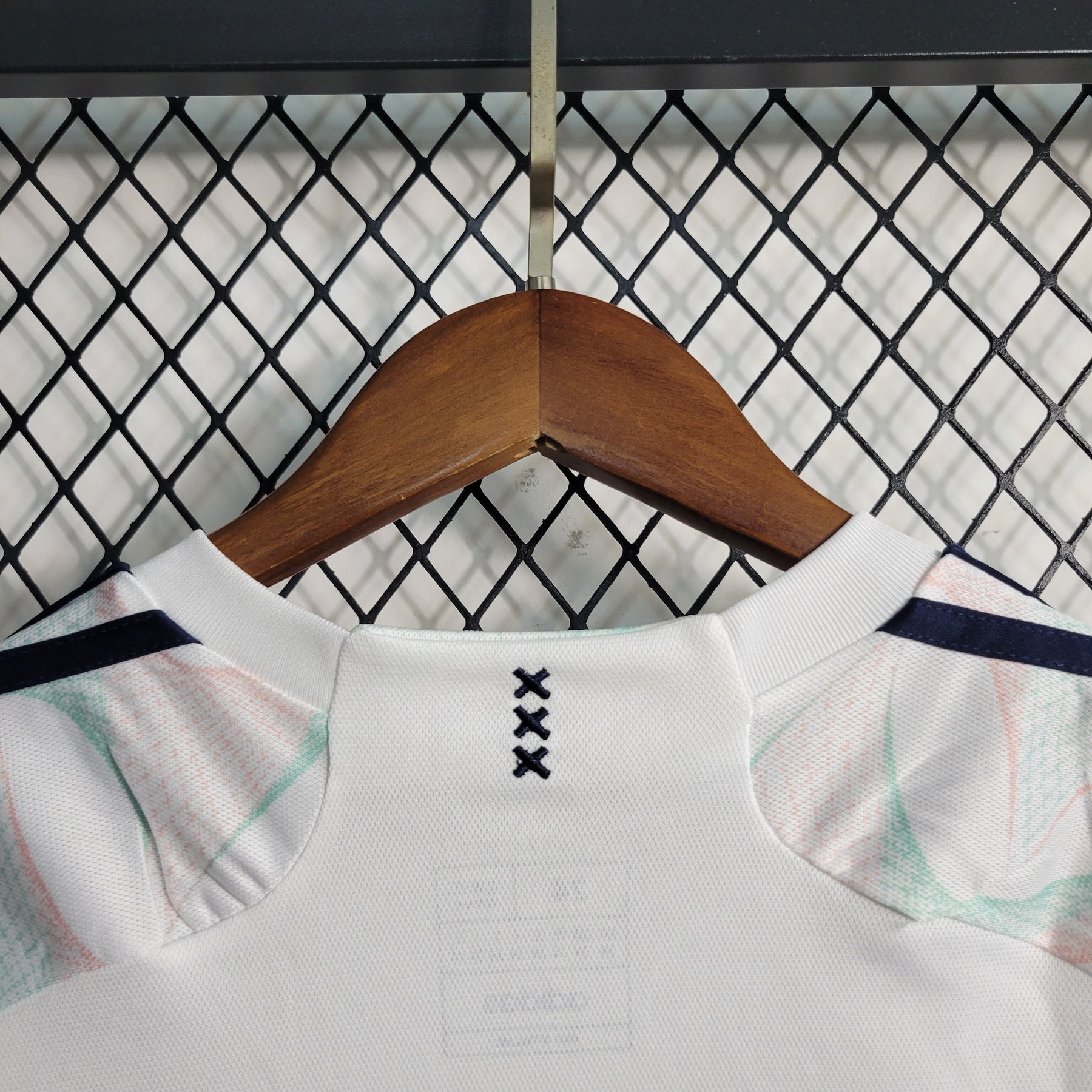 KIT INFANTIL AJAX AWAY 23/24