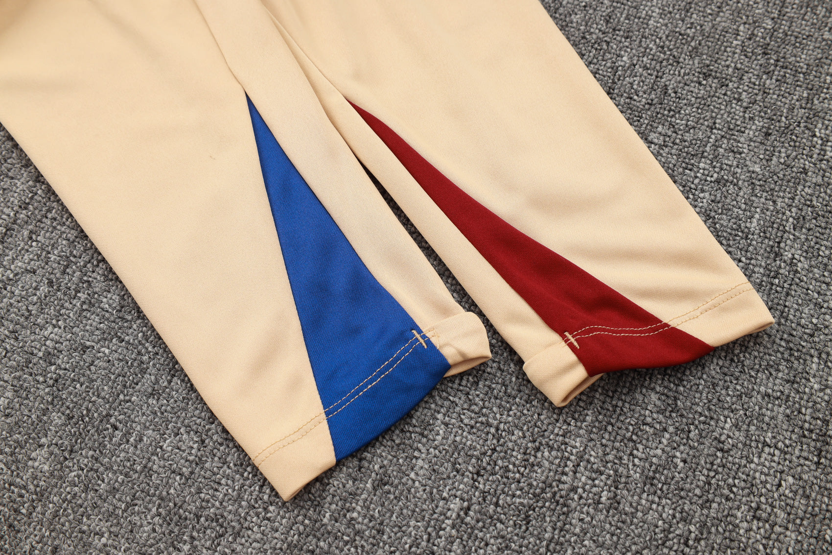 CONJUNTO DE TREINO BARCELONA B804 24/25