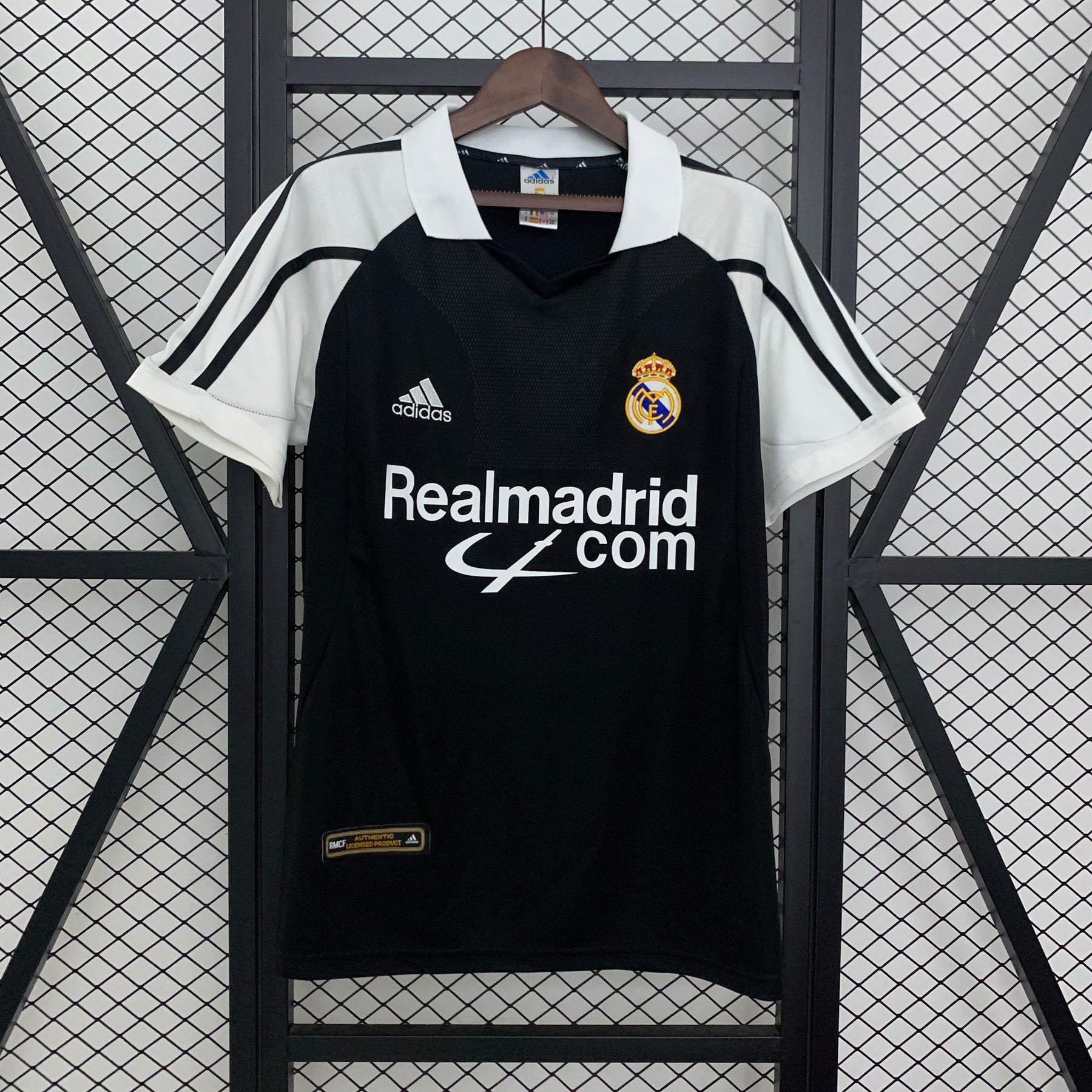 CAMISA RETRÔ REAL MADRID AWAY 01/02